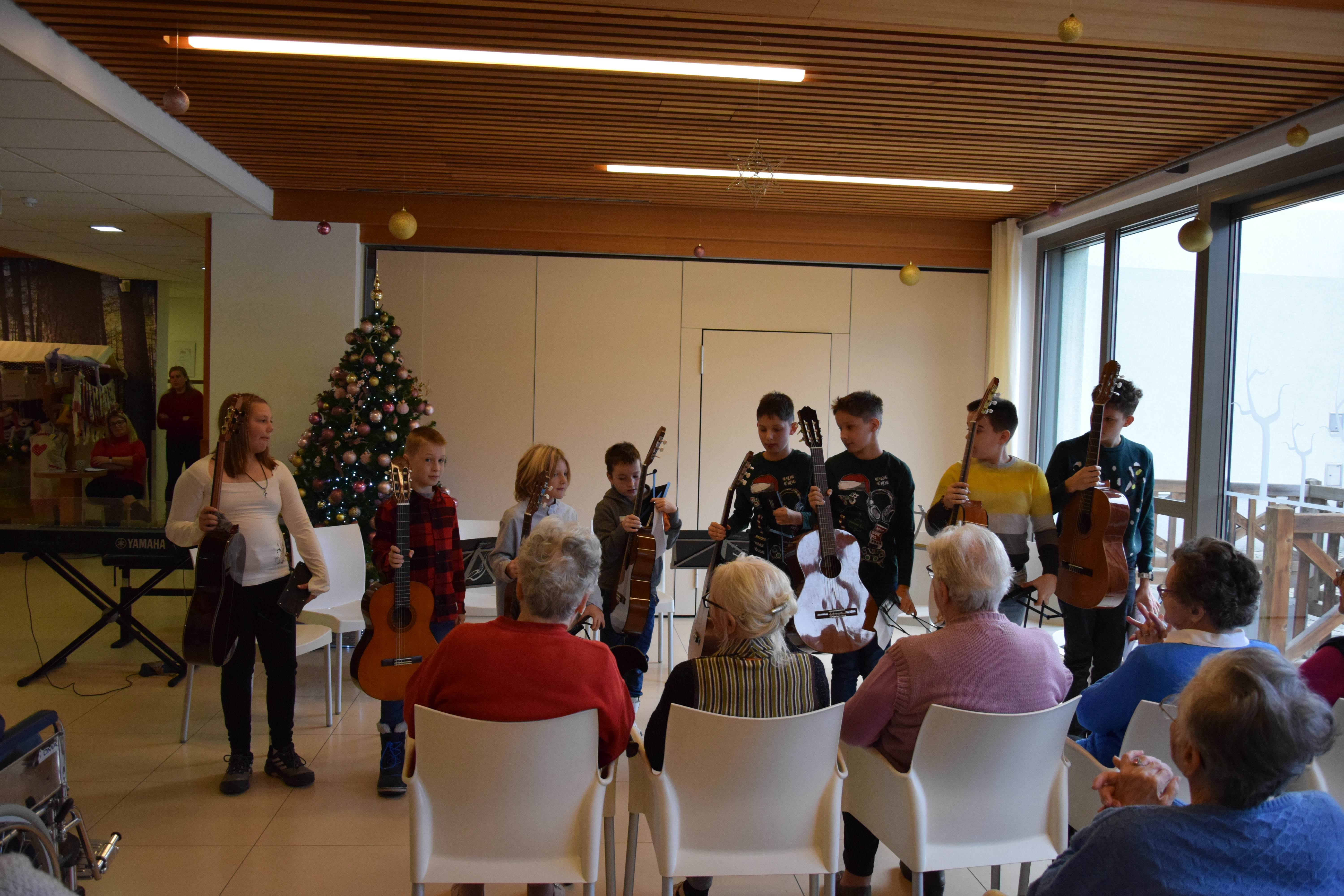 Slavnostna otvoritev Bazarja v avli