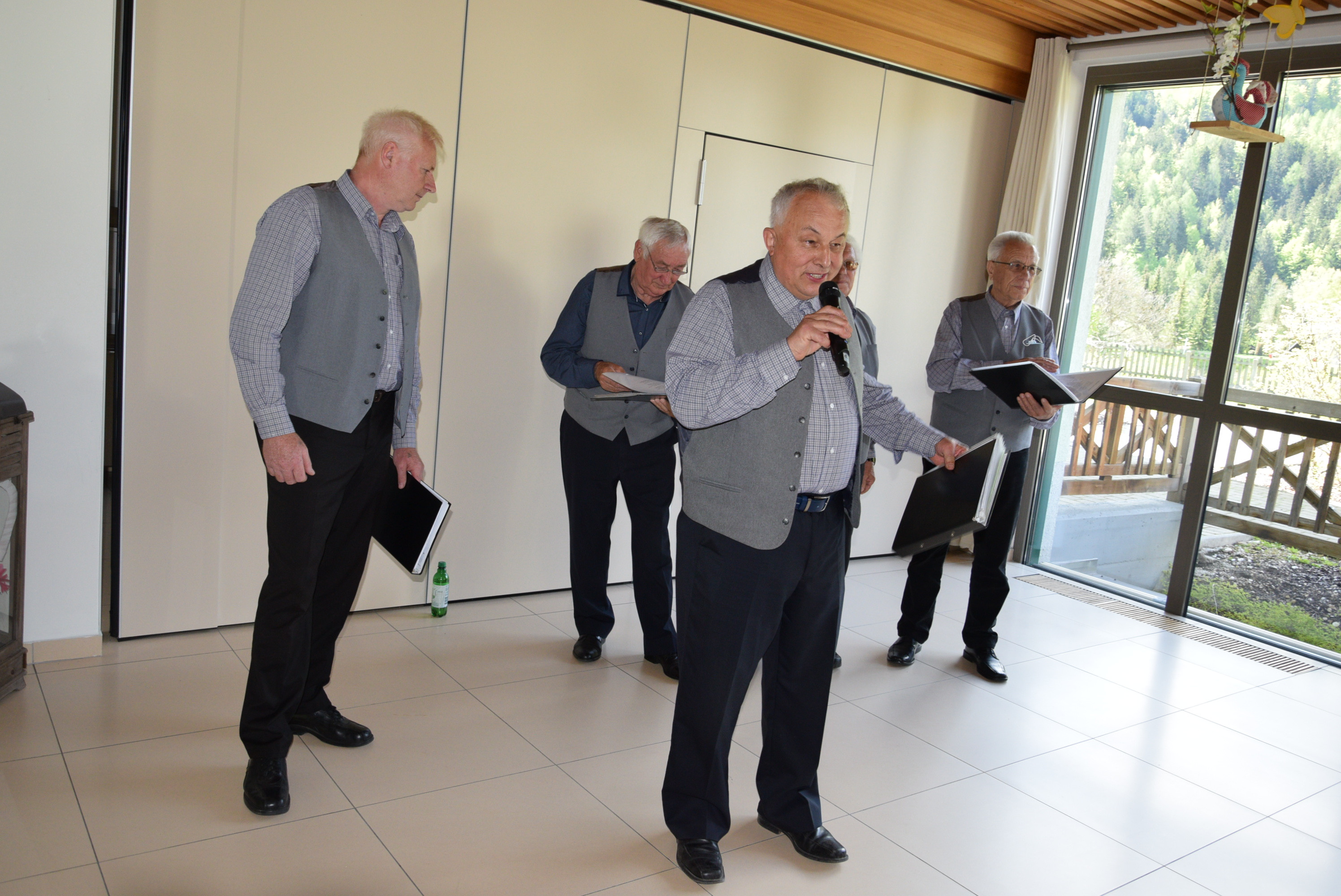 Slovenski teden v Viharniku