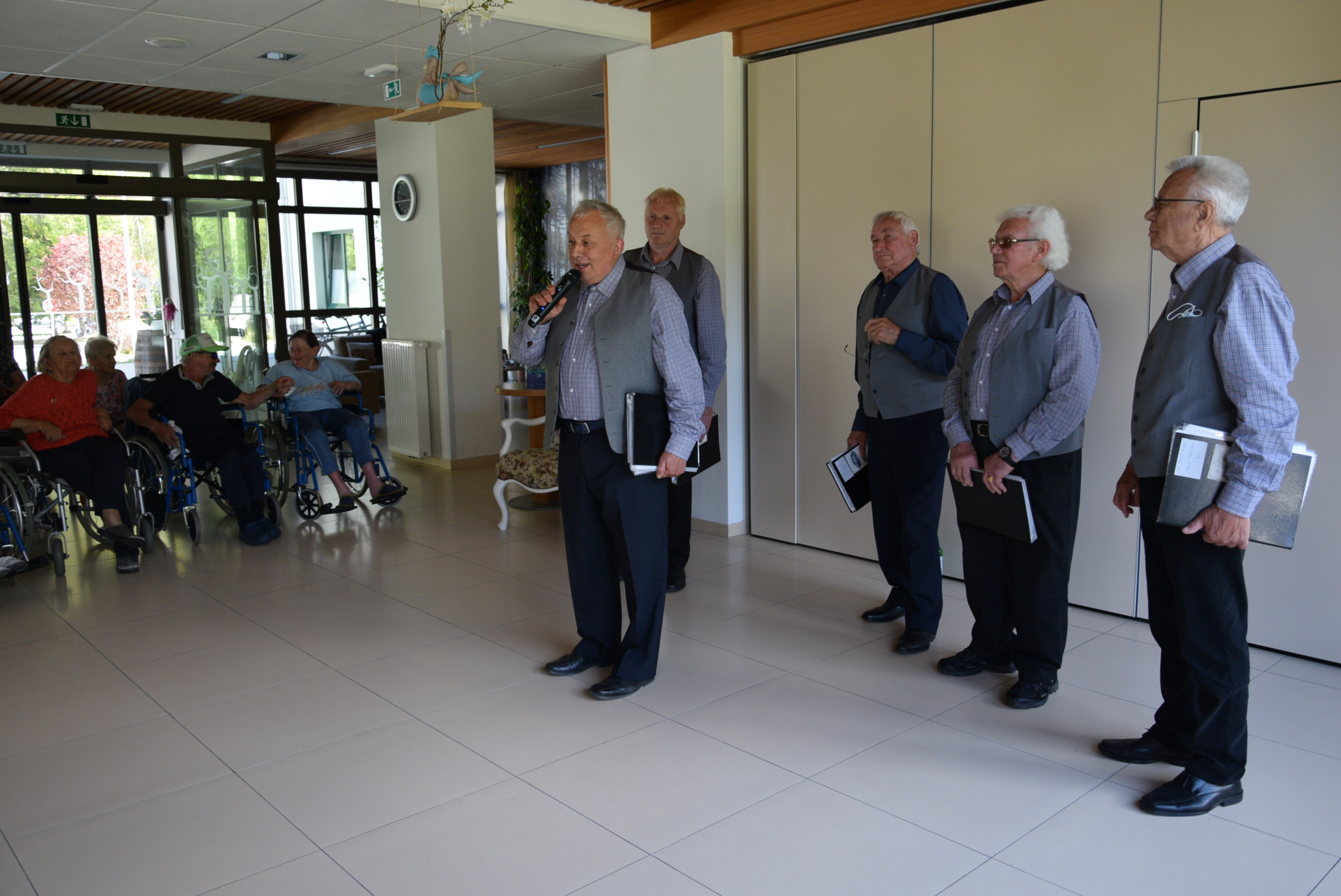 Slovenski teden v Viharniku