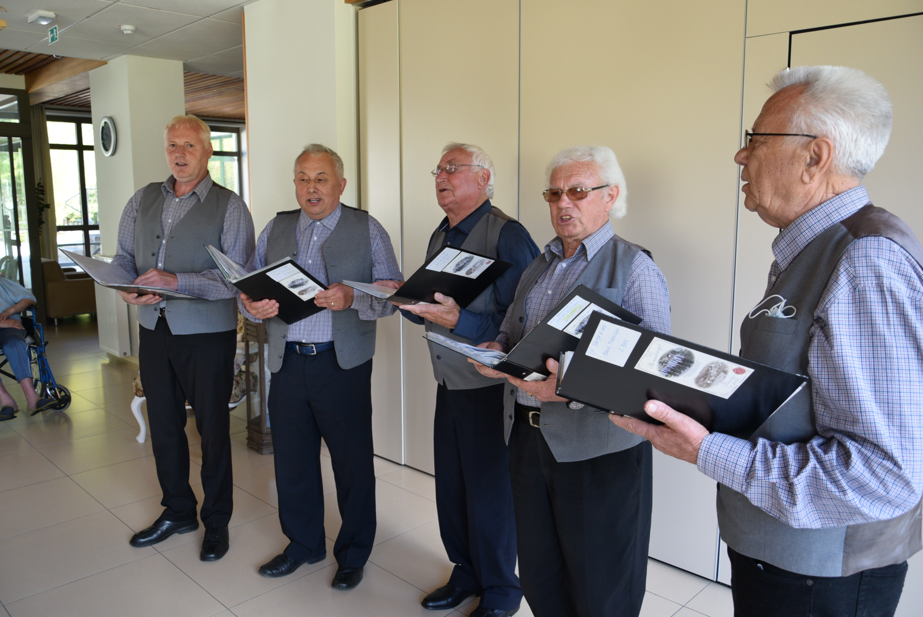 Slovenski teden v Viharniku