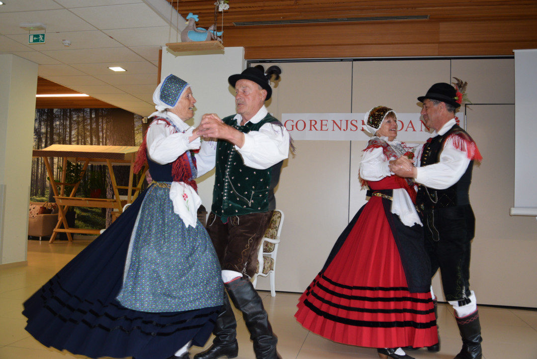 Slovenski teden v Viharniku