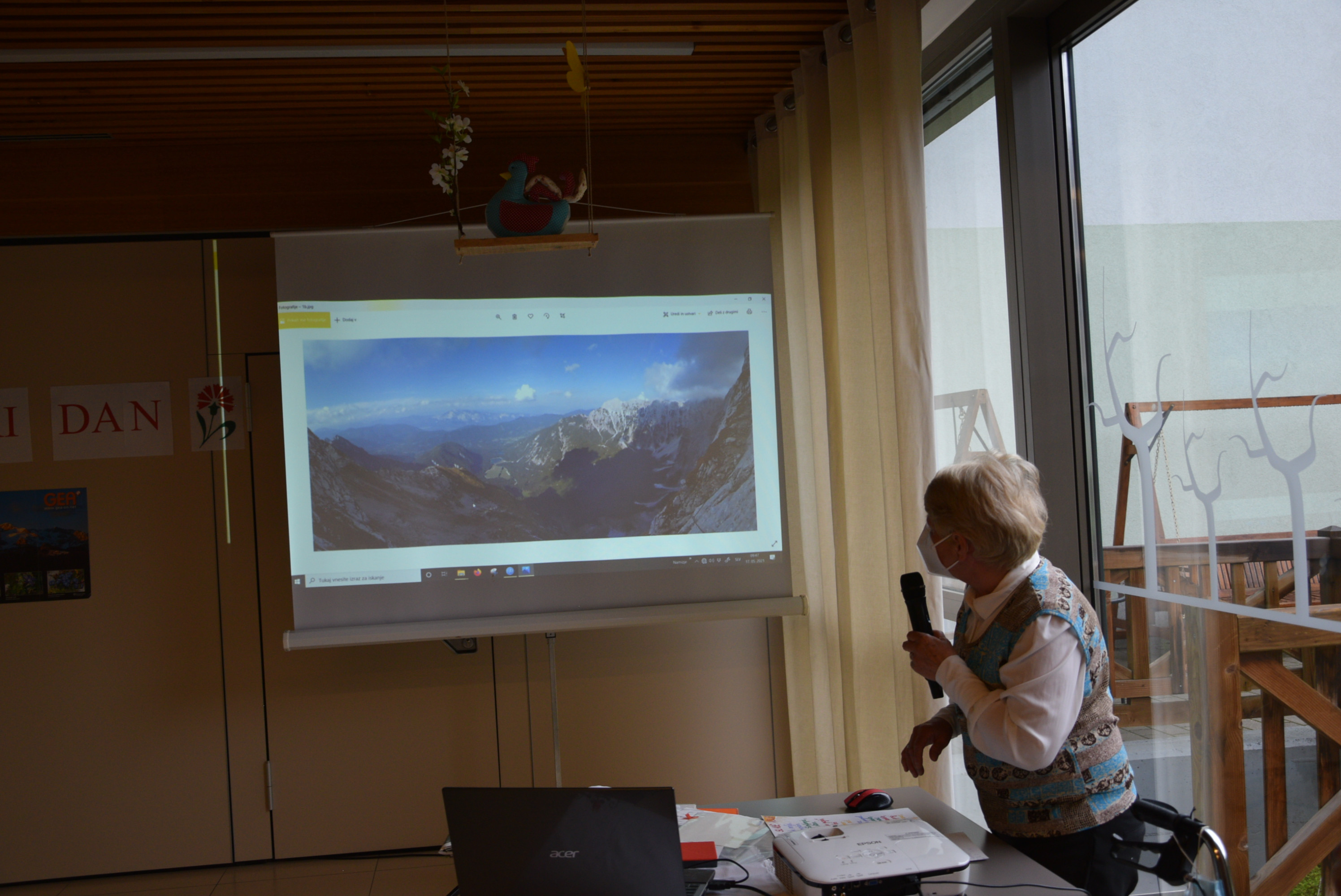 Slovenski teden v Viharniku