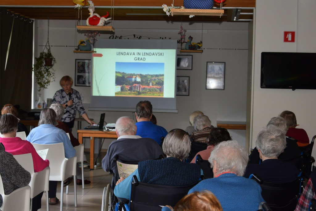 Slovenski teden v Viharniku