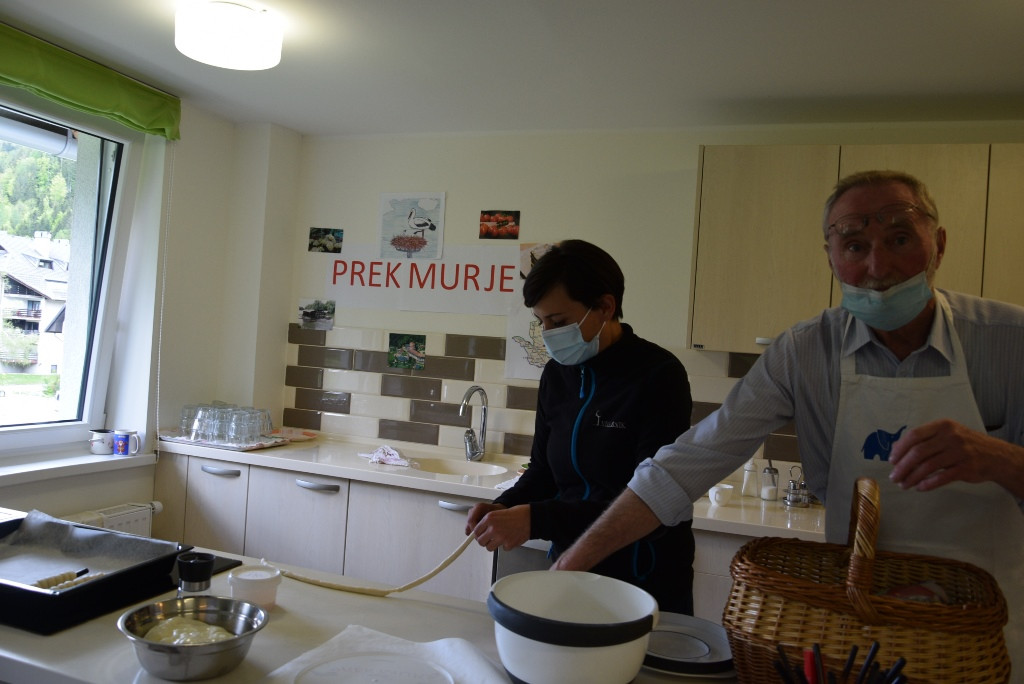 Slovenski teden v Viharniku