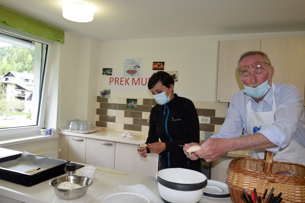 Slovenski teden v Viharniku