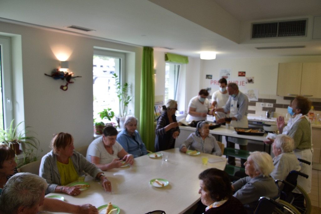 Slovenski teden v Viharniku