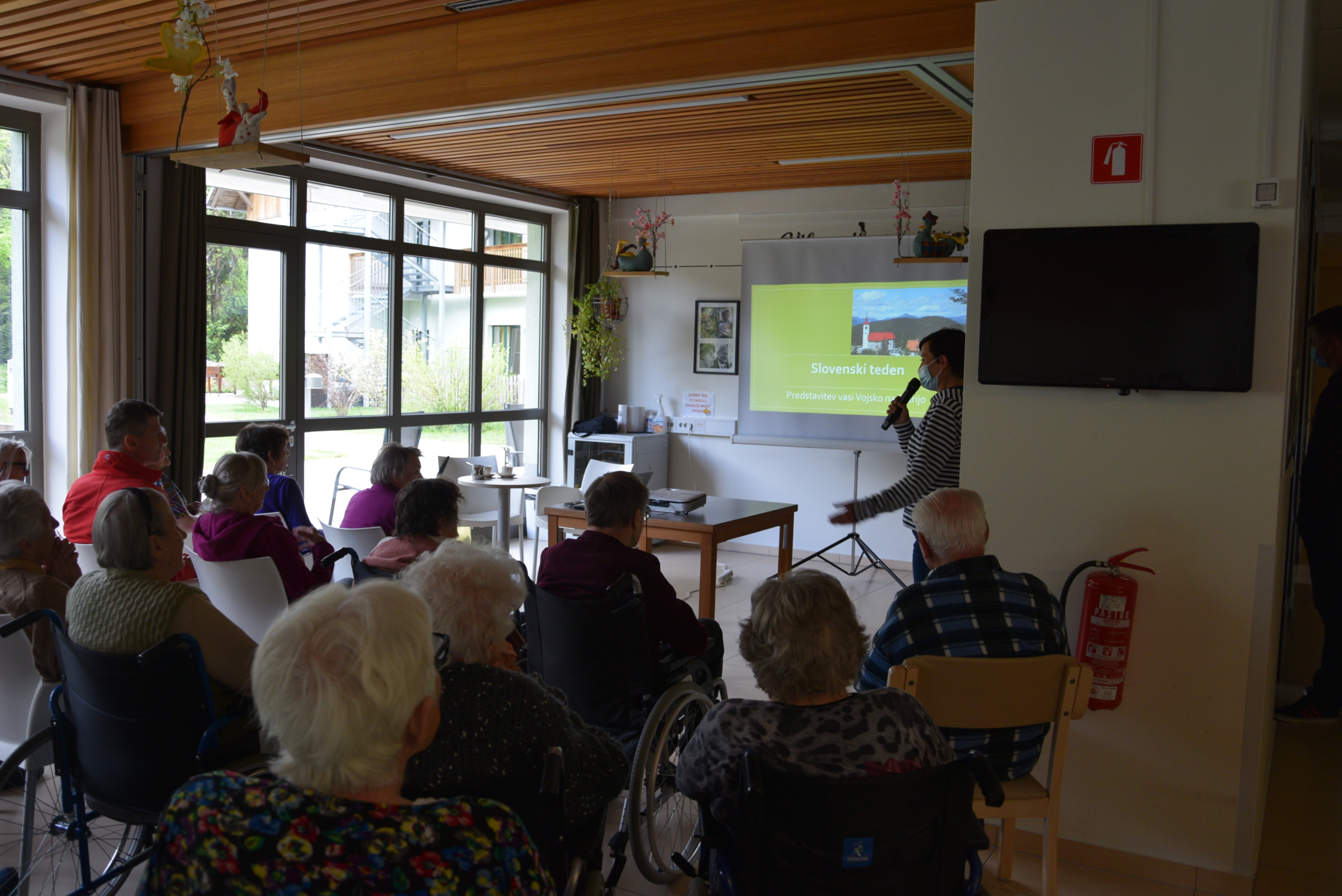 Slovenski teden v Viharniku