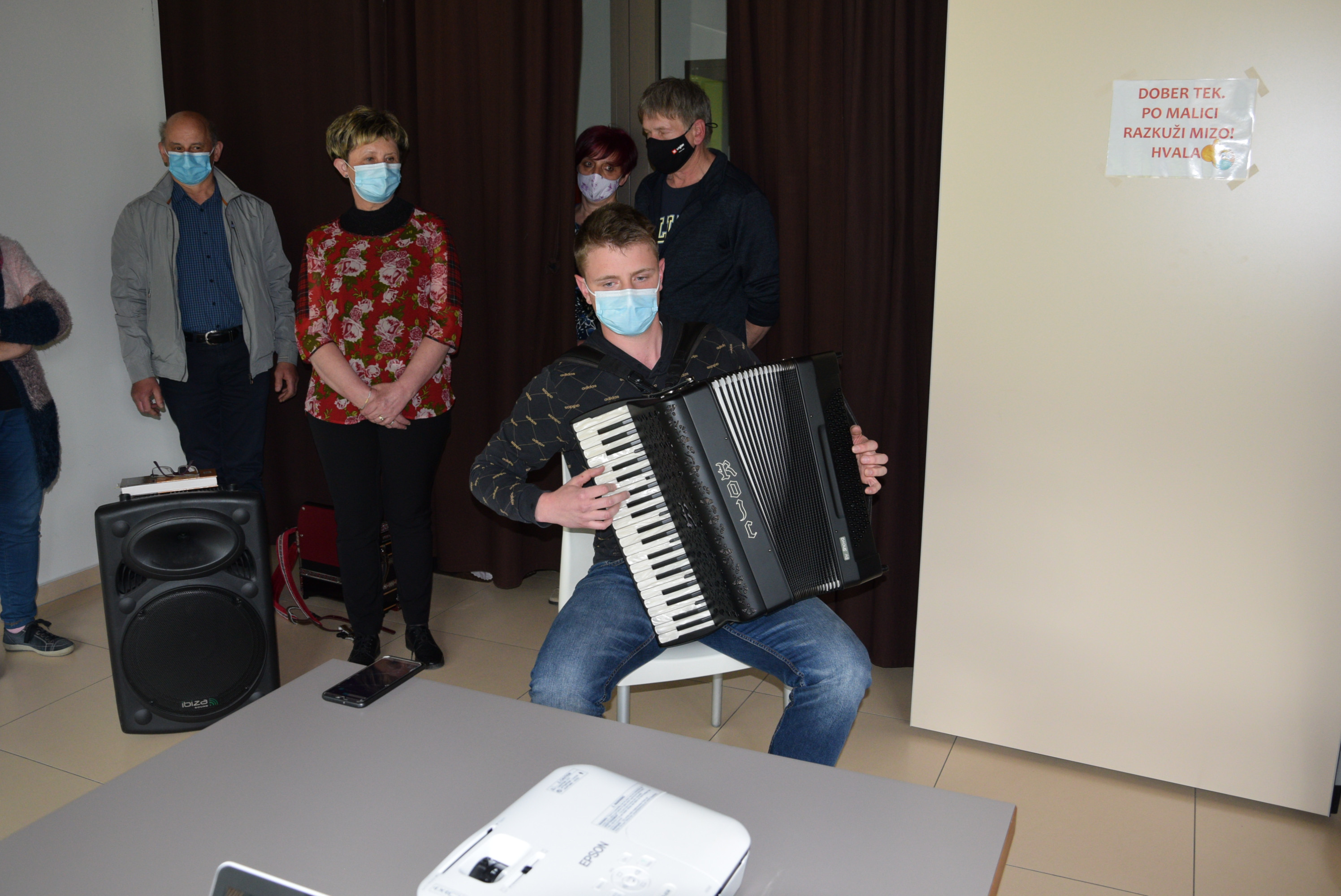 Slovenski teden v Viharniku