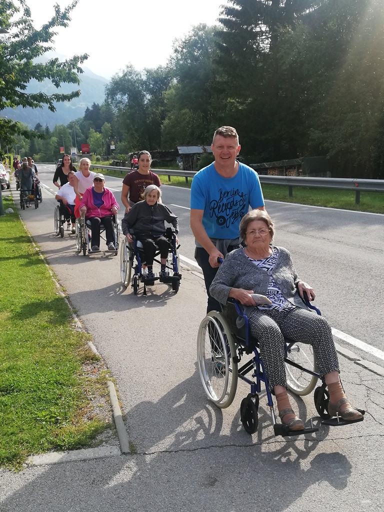 Sončno avgustovsko dopoldne