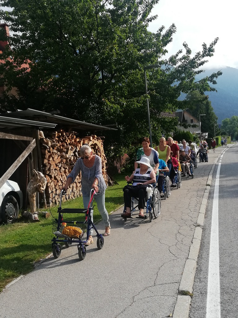 Sončno avgustovsko dopoldne