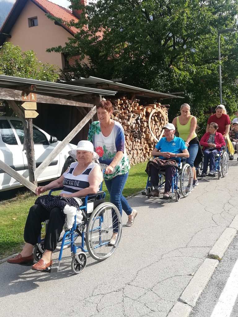 Sončno avgustovsko dopoldne