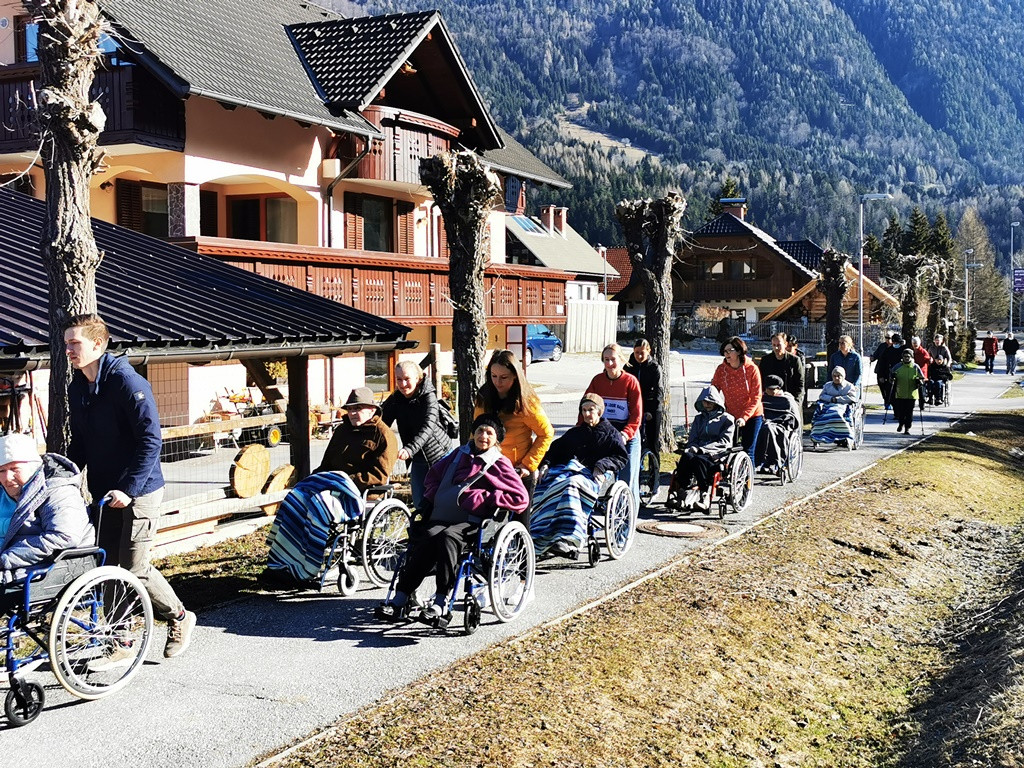 Spomladanski sprehod do Jasne