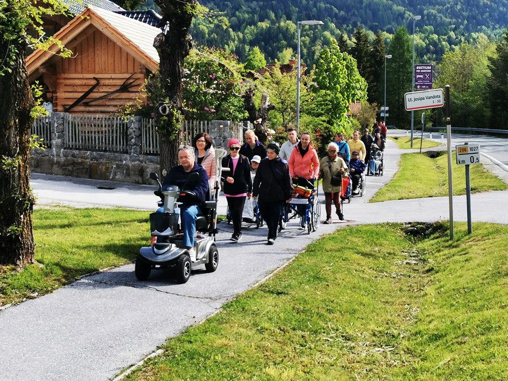 Sprehod »Dan Mladosti« do Jasne