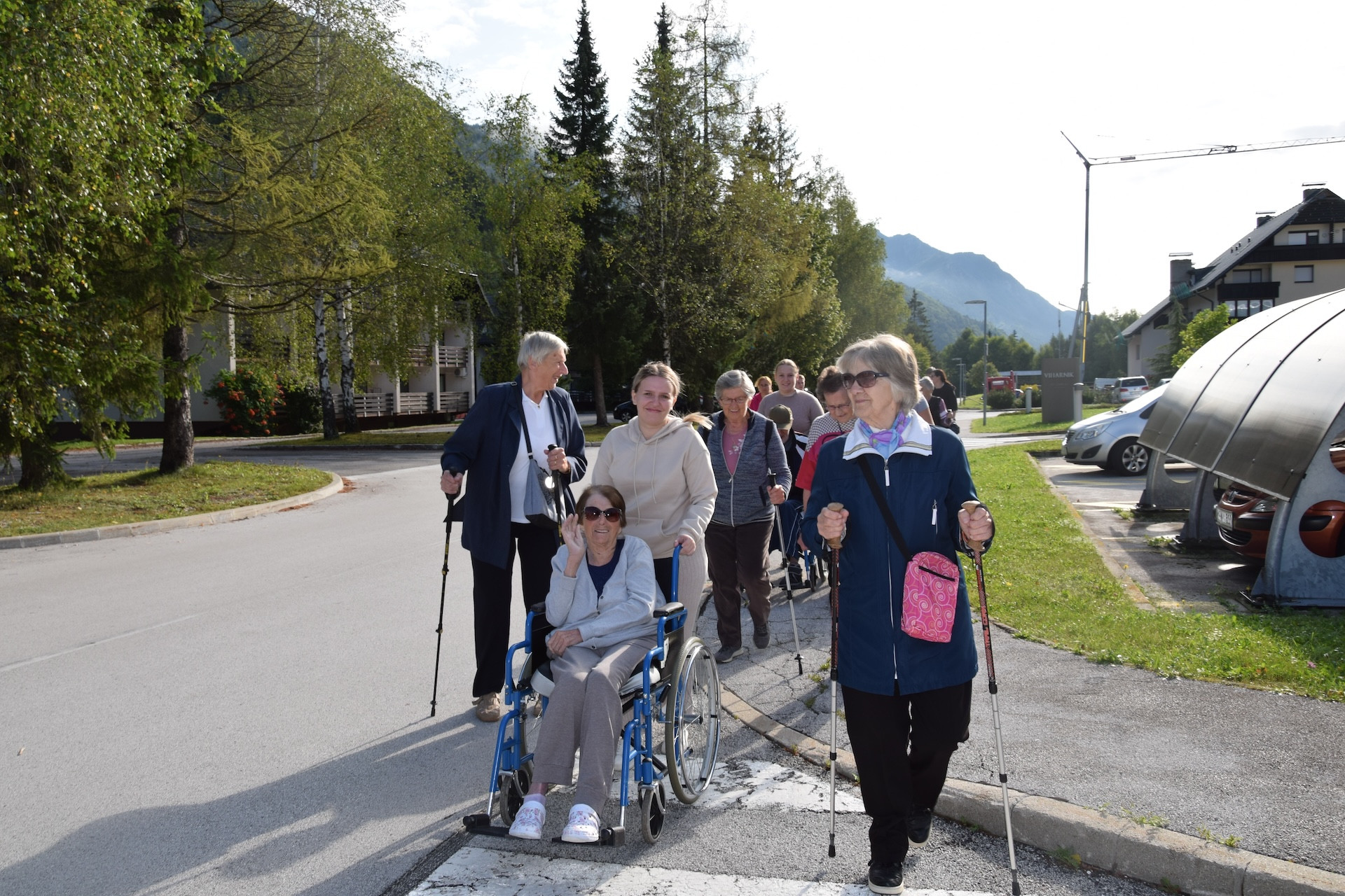 Sprehod in kavica v Kranjski Gori