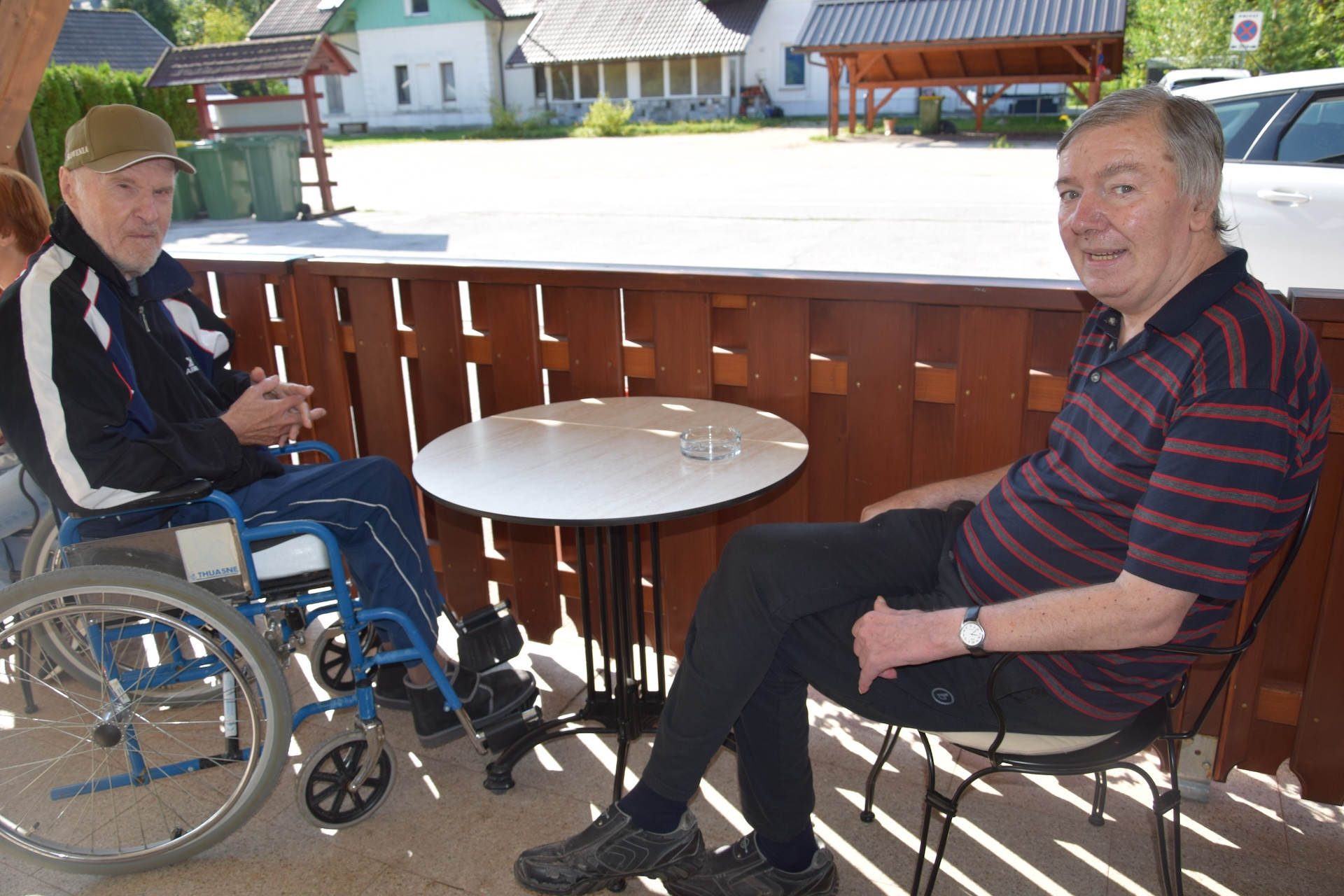 Sprehod in kavica v Kranjski Gori