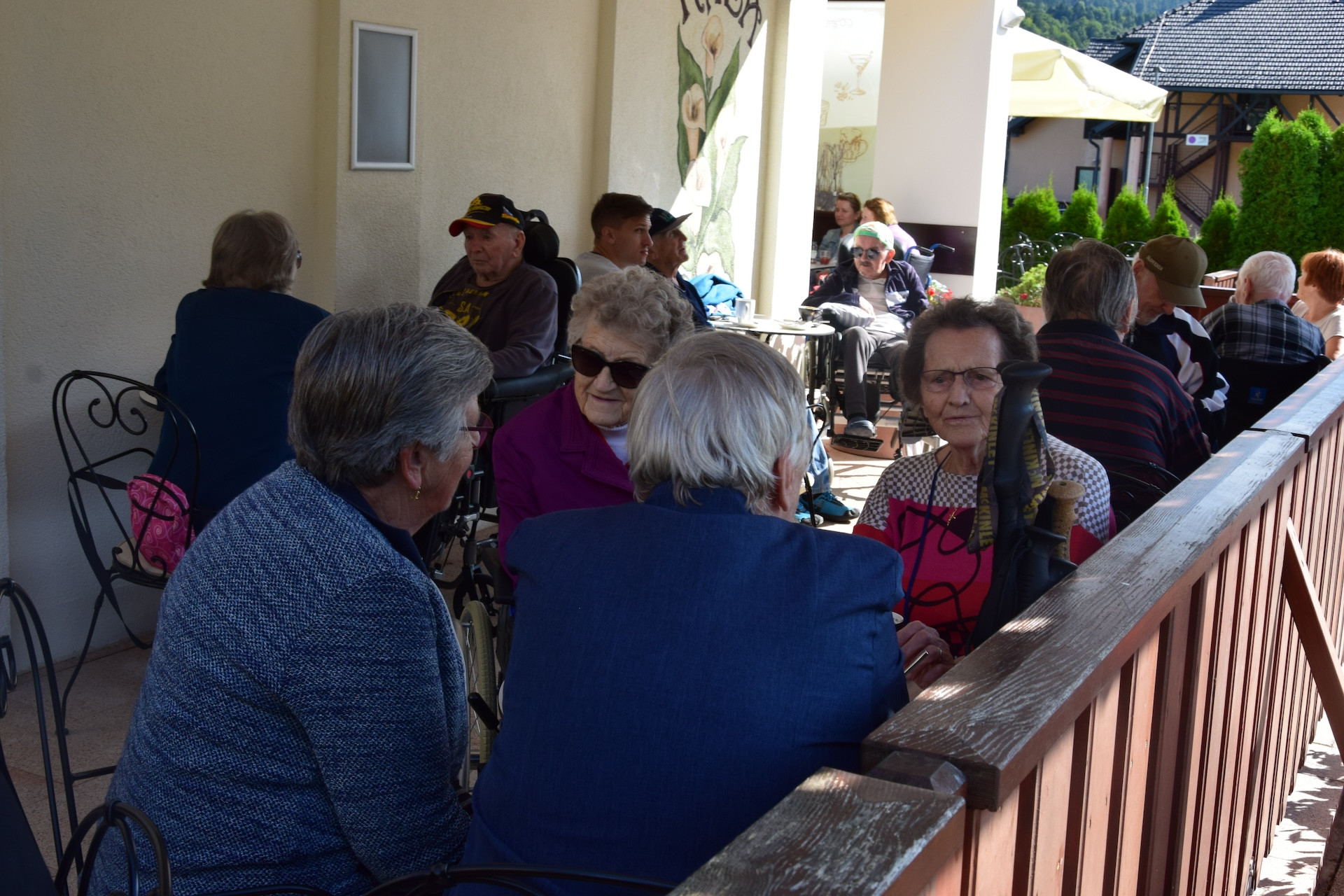 Sprehod in kavica v Kranjski Gori