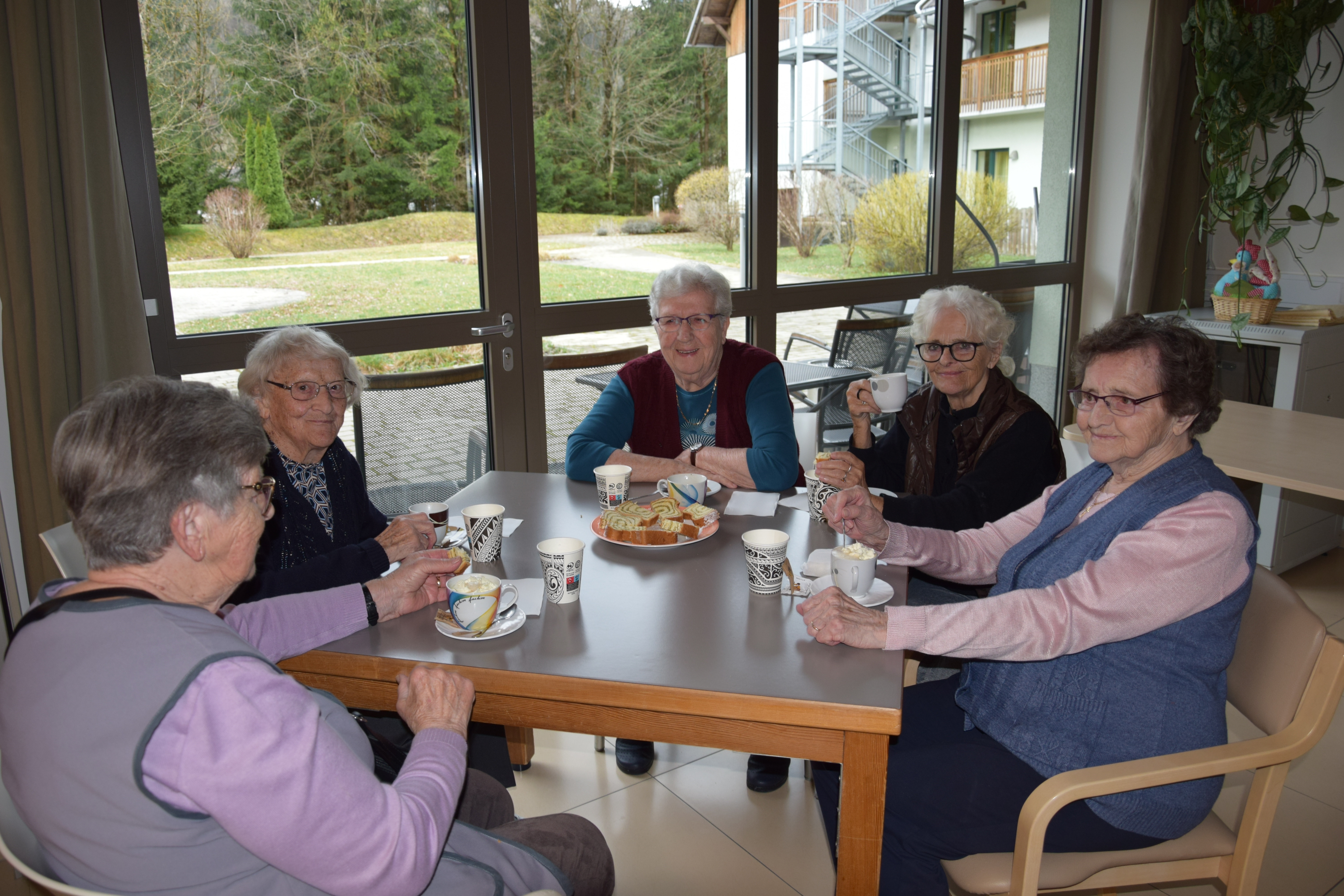 Ta veseli četrtek v avli