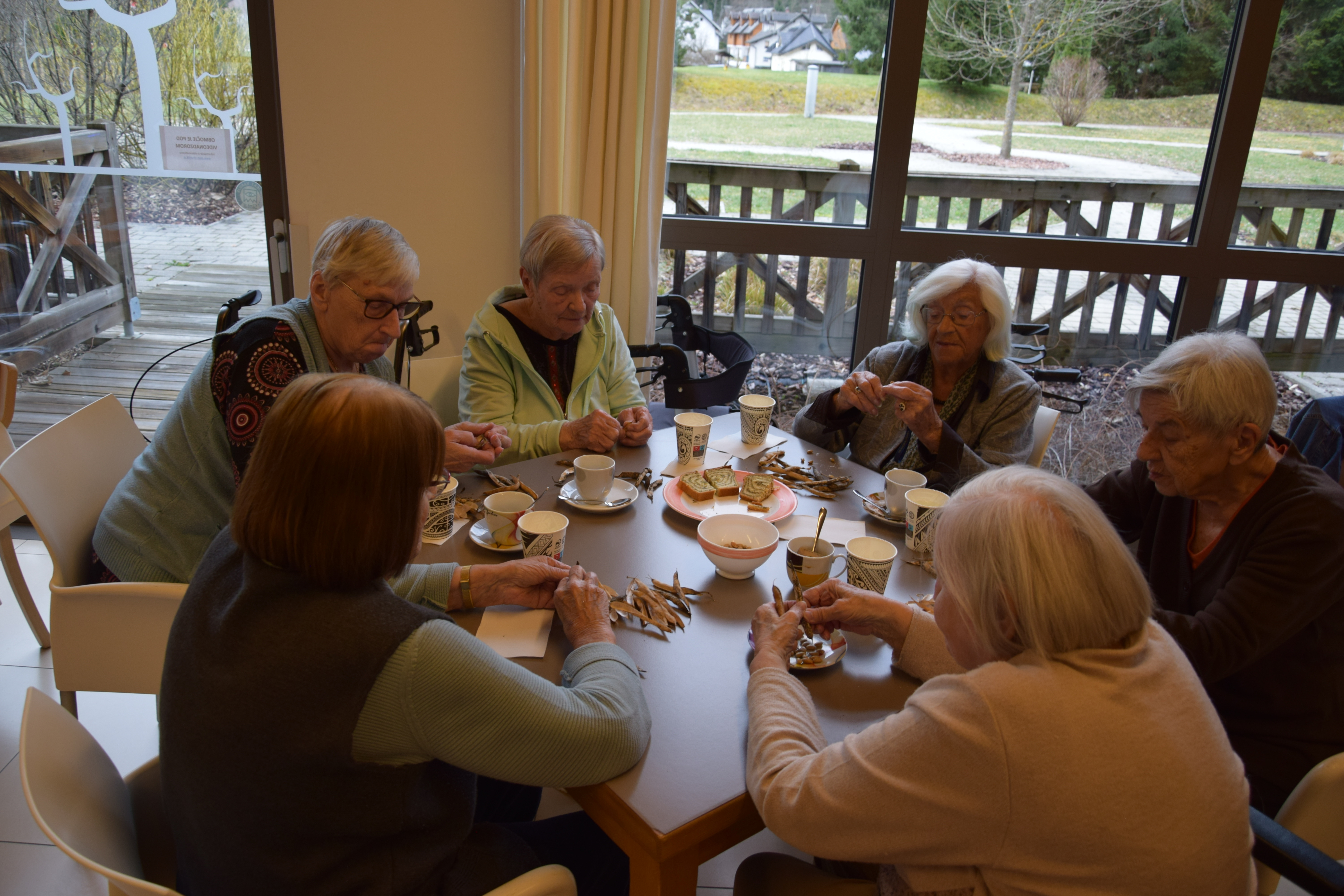 Ta veseli četrtek v avli