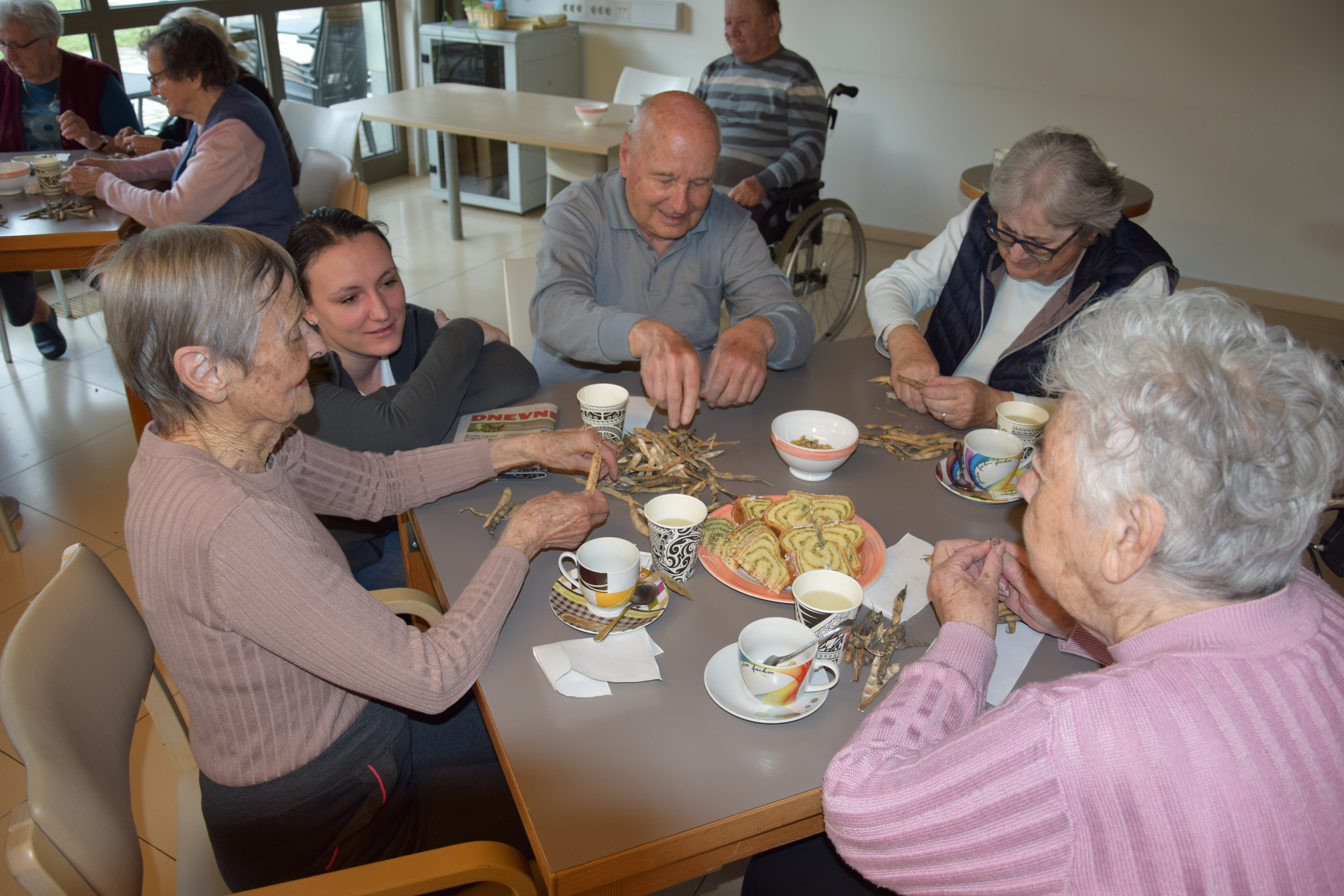 Ta veseli četrtek v avli