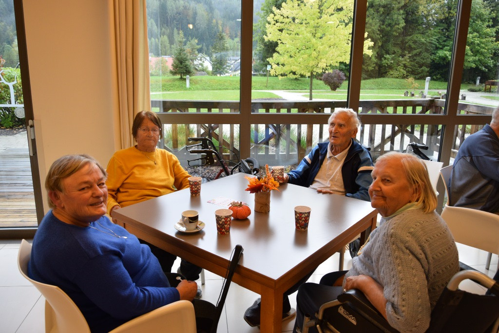 Ta veseli petek in klapa Gallus