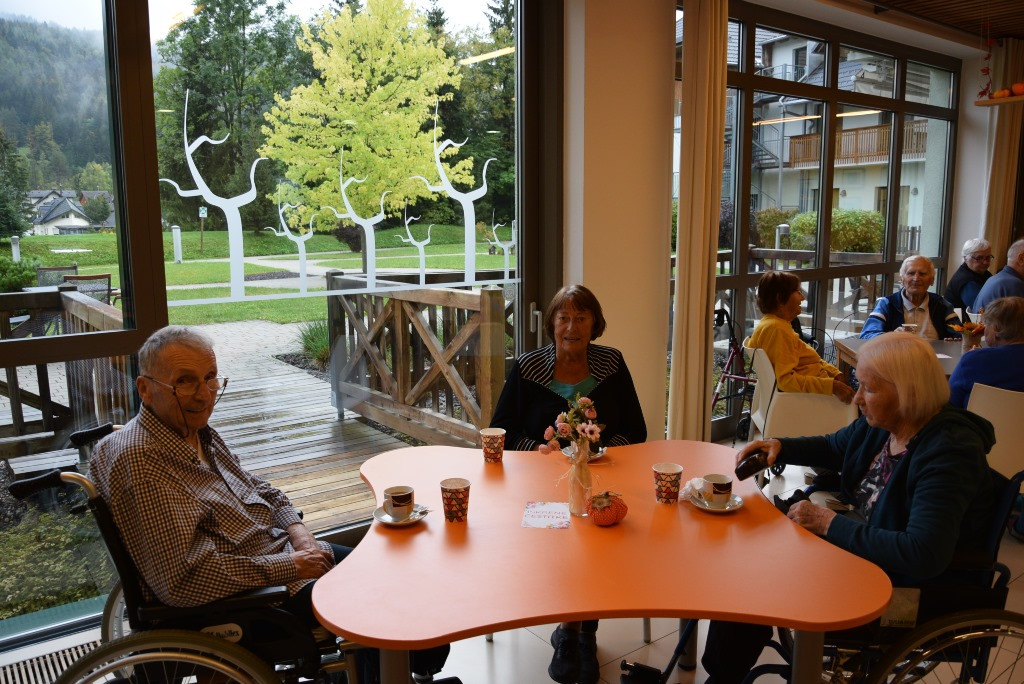 Ta veseli petek in klapa Gallus