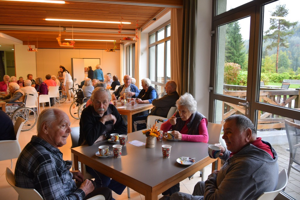 Ta veseli petek in klapa Gallus