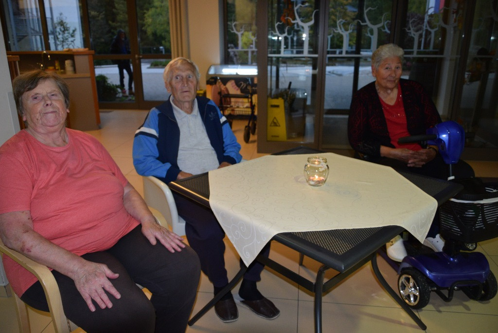 Ta veseli petek in klapa Gallus (Mednarodni dan starejših)