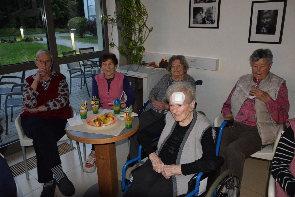 Ta veseli petek in klapa Gallus (Mednarodni dan starejših)