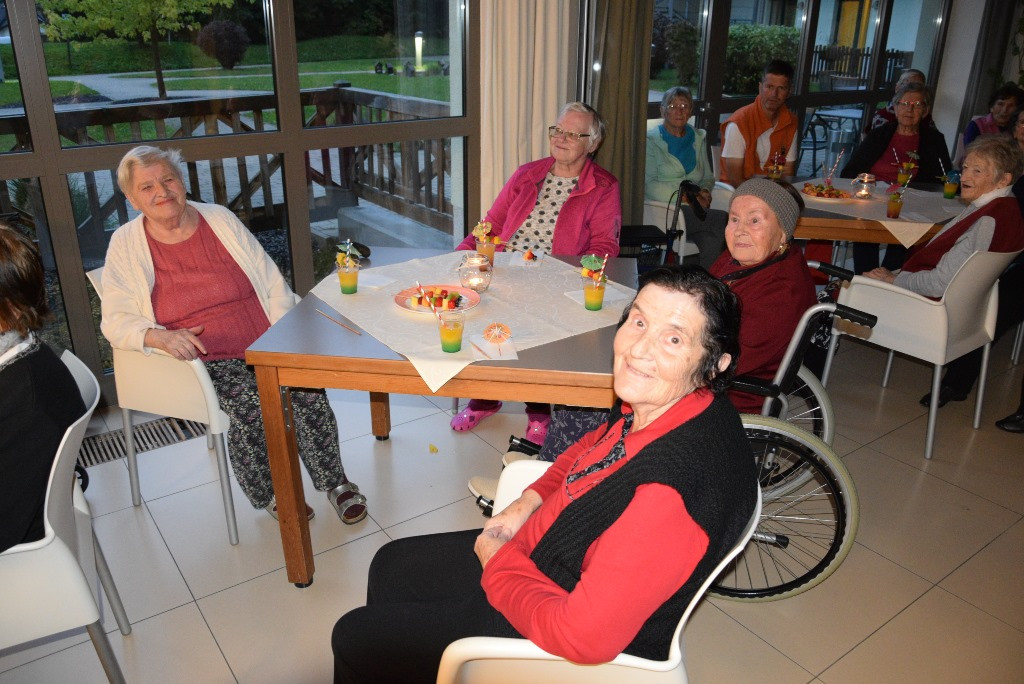 Ta veseli petek in klapa Gallus (Mednarodni dan starejših)