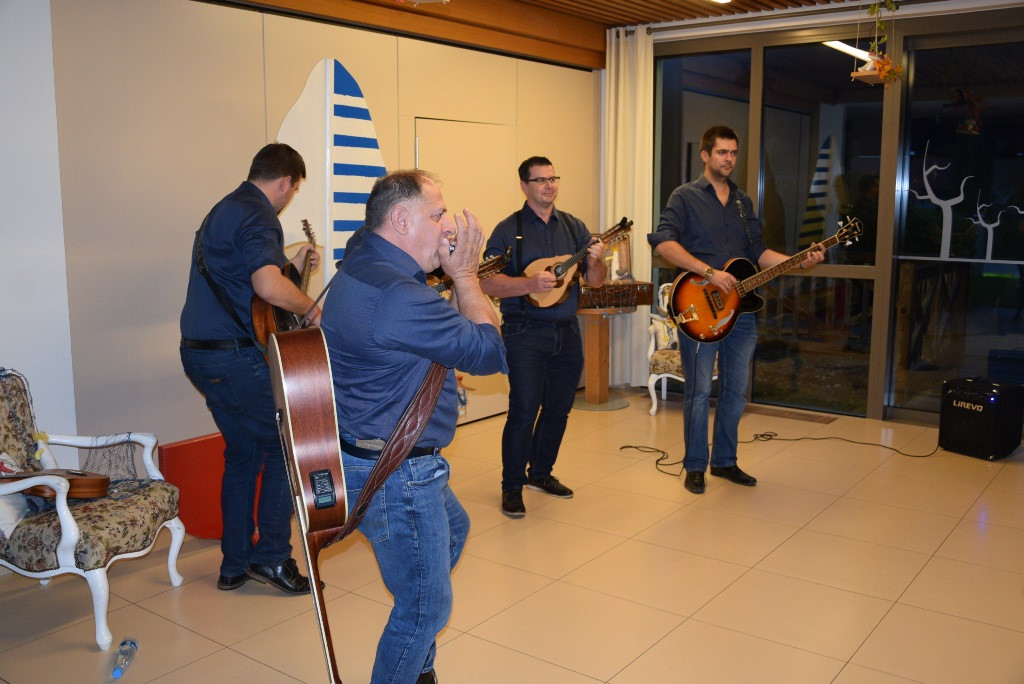 Ta veseli petek in klapa Gallus (Mednarodni dan starejših)