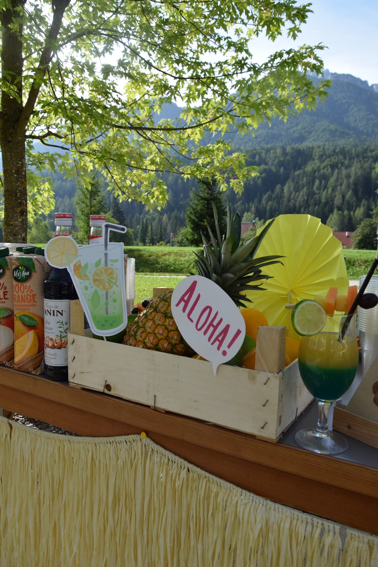 Ta veseli petek - Tropski viharnik