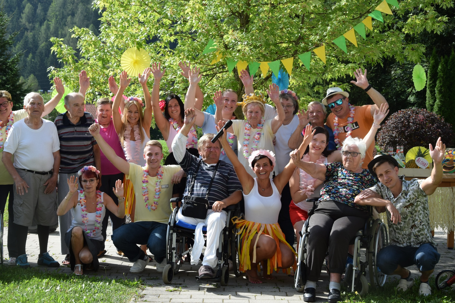 Ta veseli petek - Tropski viharnik