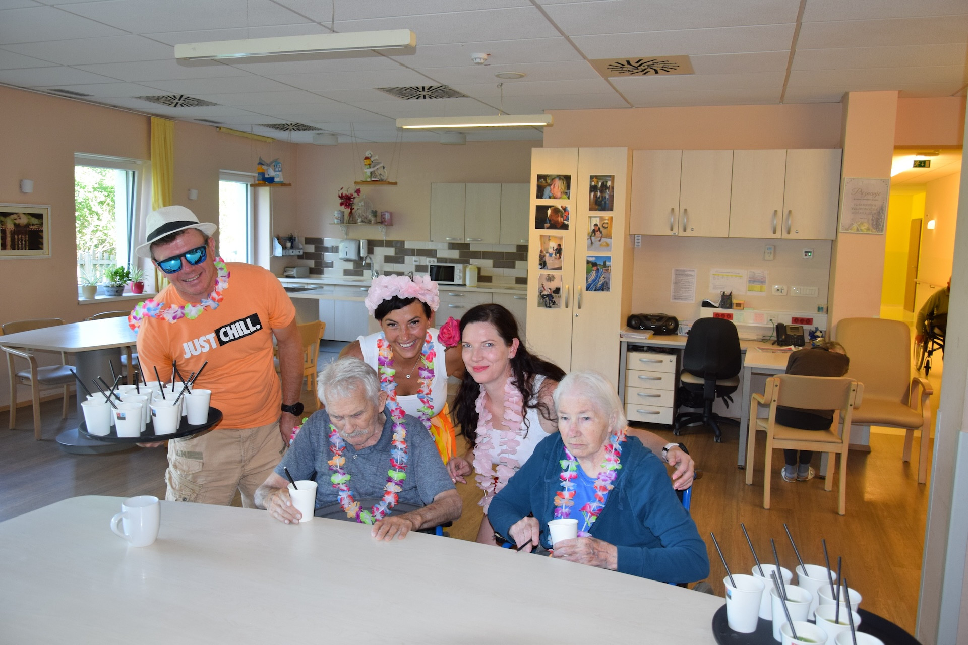 Ta veseli petek - Tropski viharnik