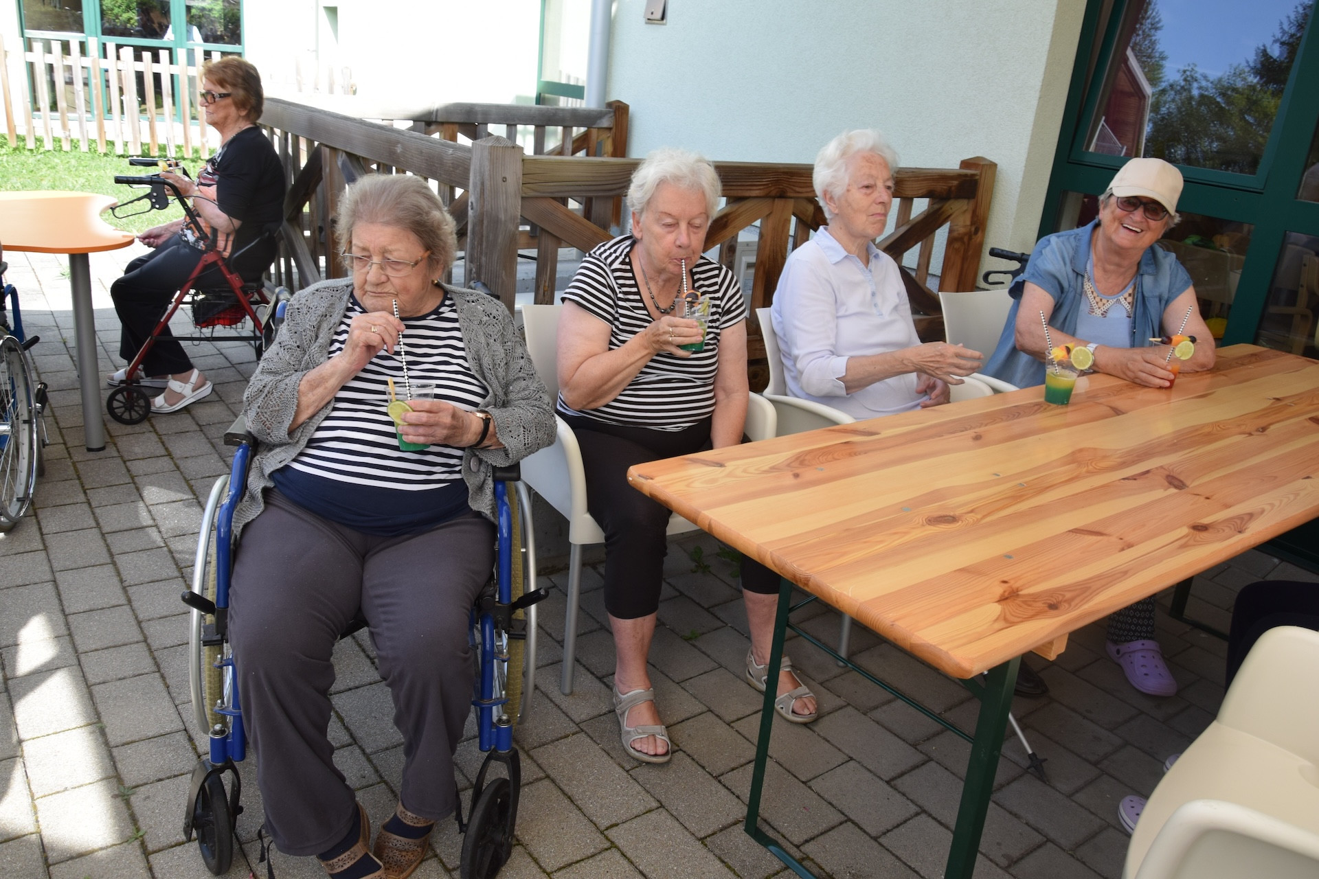 Ta veseli petek - Tropski viharnik