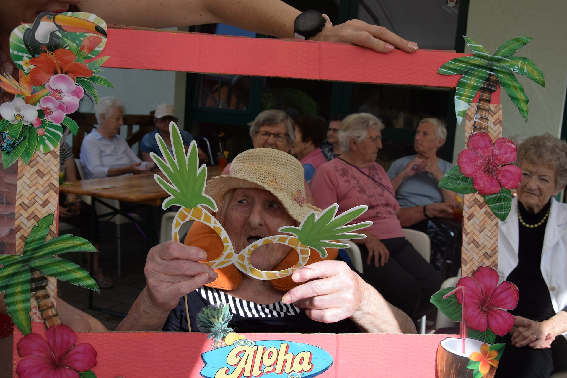 Ta veseli petek - Tropski viharnik