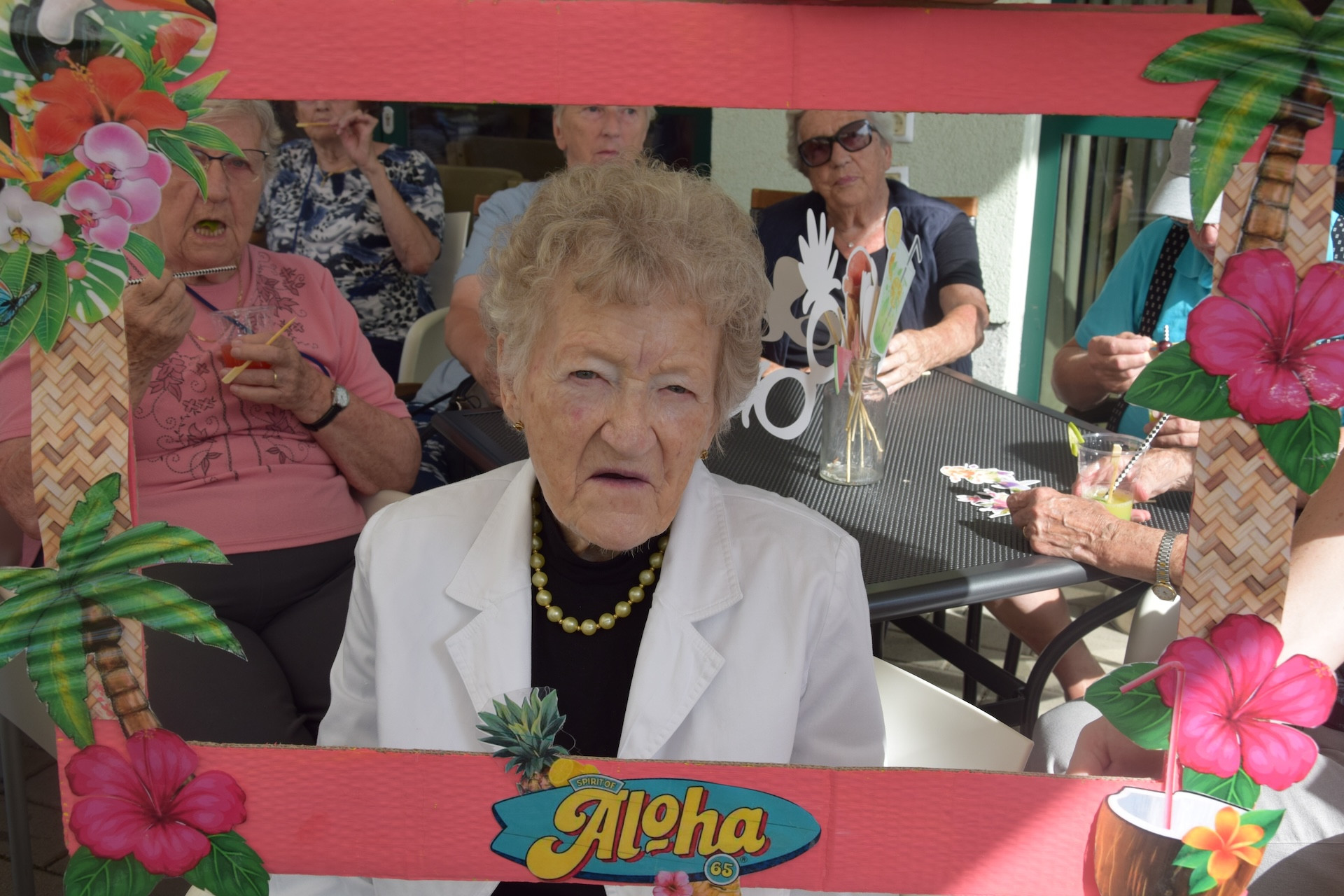 Ta veseli petek - Tropski viharnik