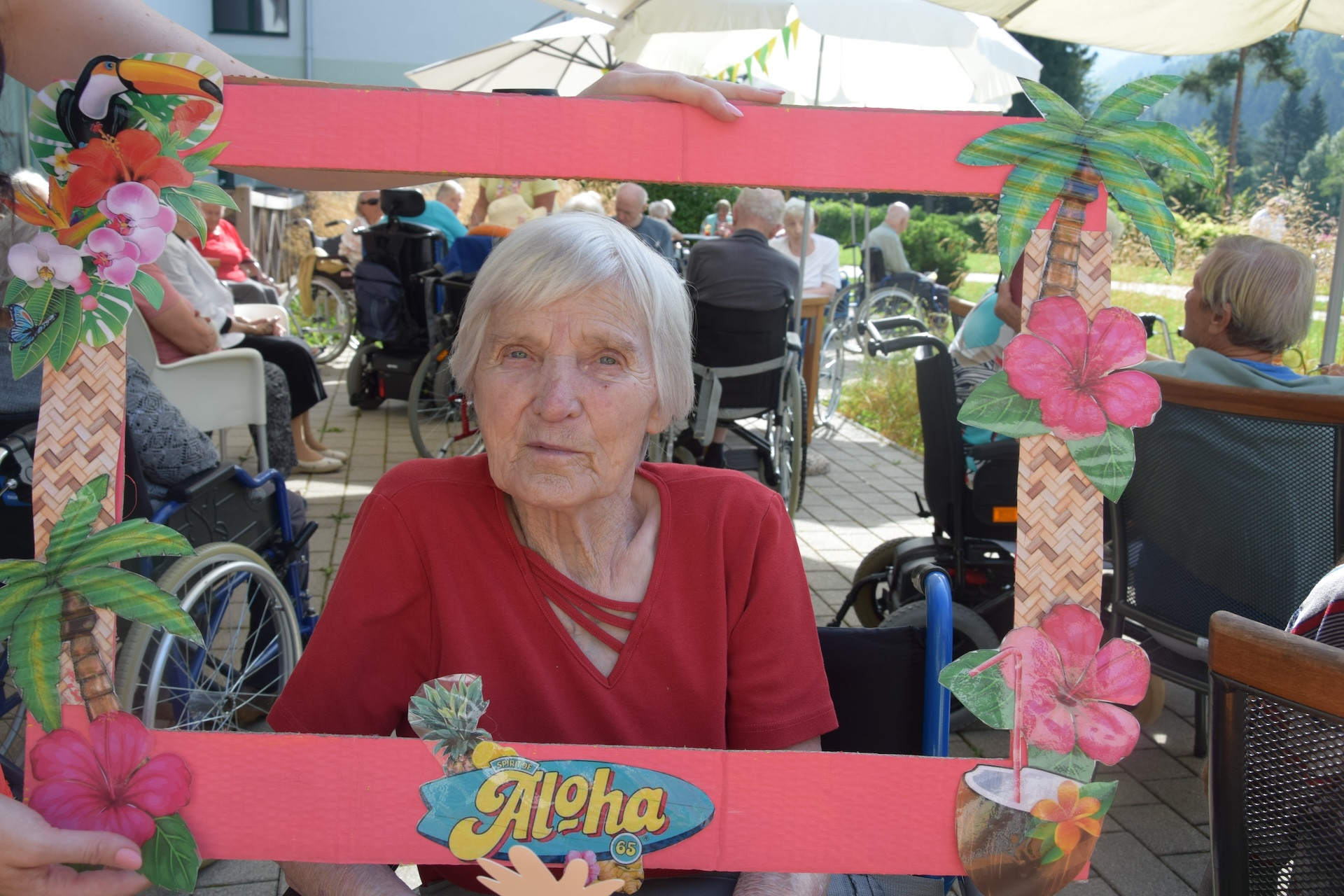 Ta veseli petek - Tropski viharnik