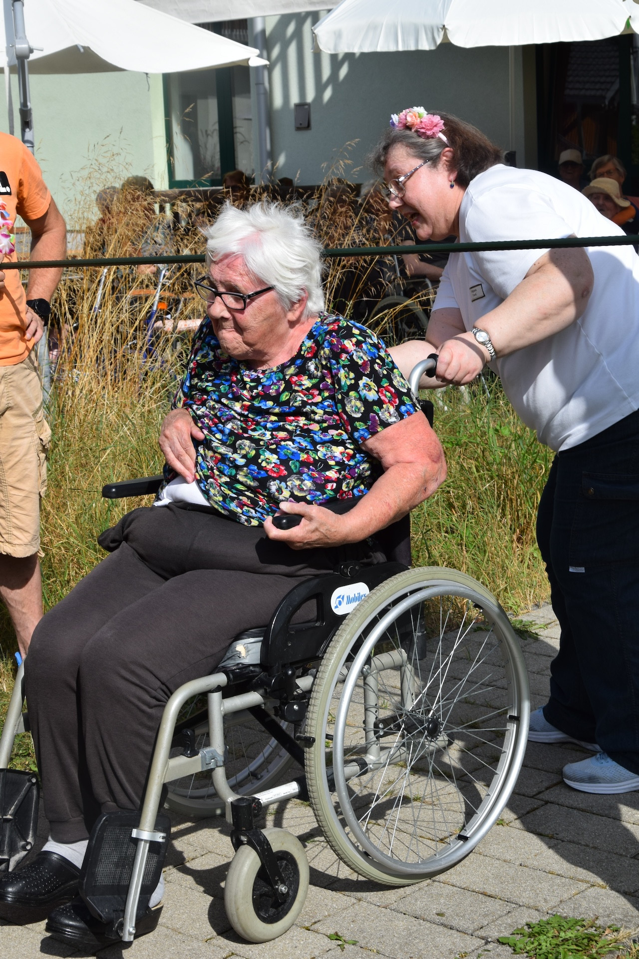 Ta veseli petek - Tropski viharnik