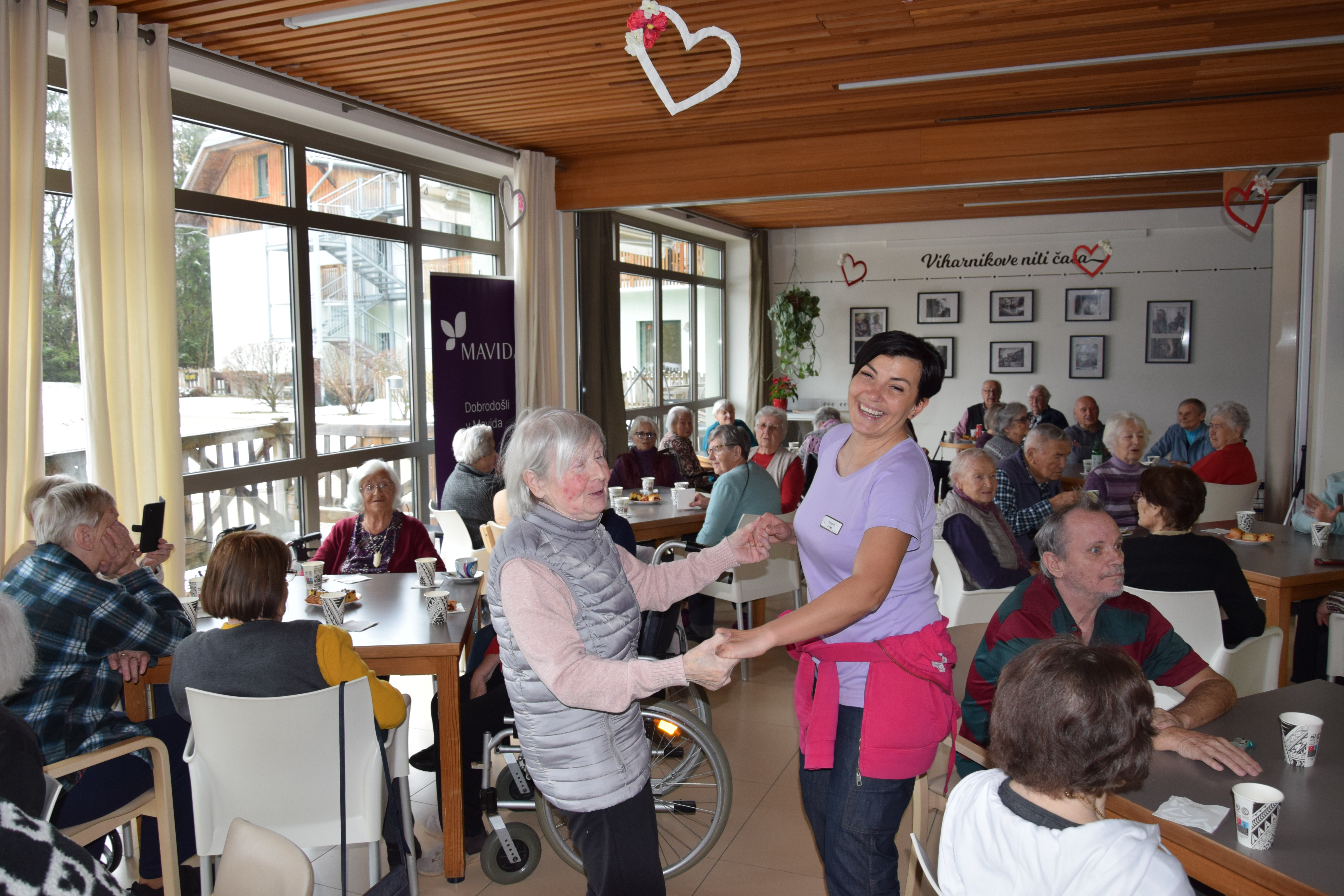 Ta veseli petek v avli