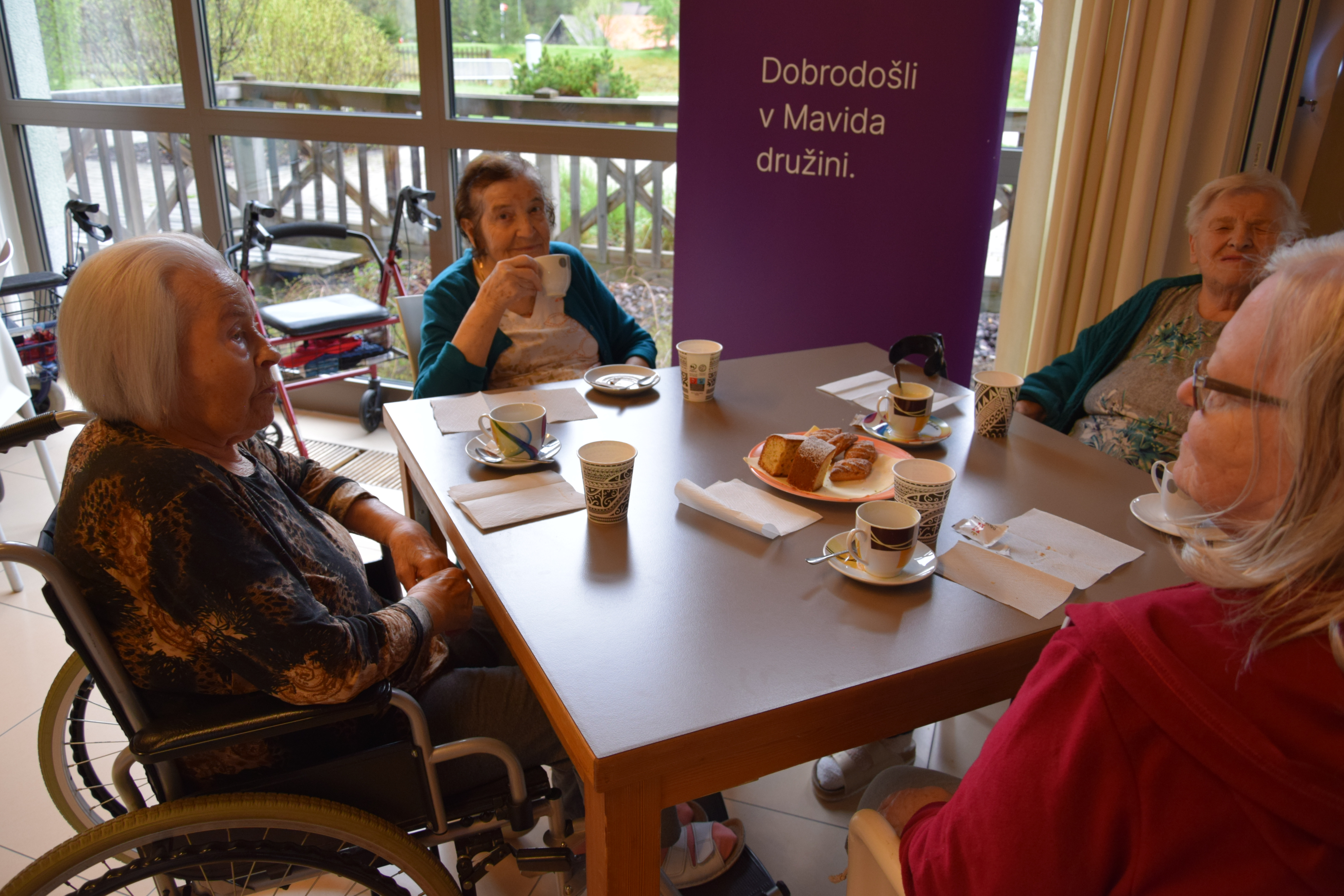 Ta veseli petek v avli