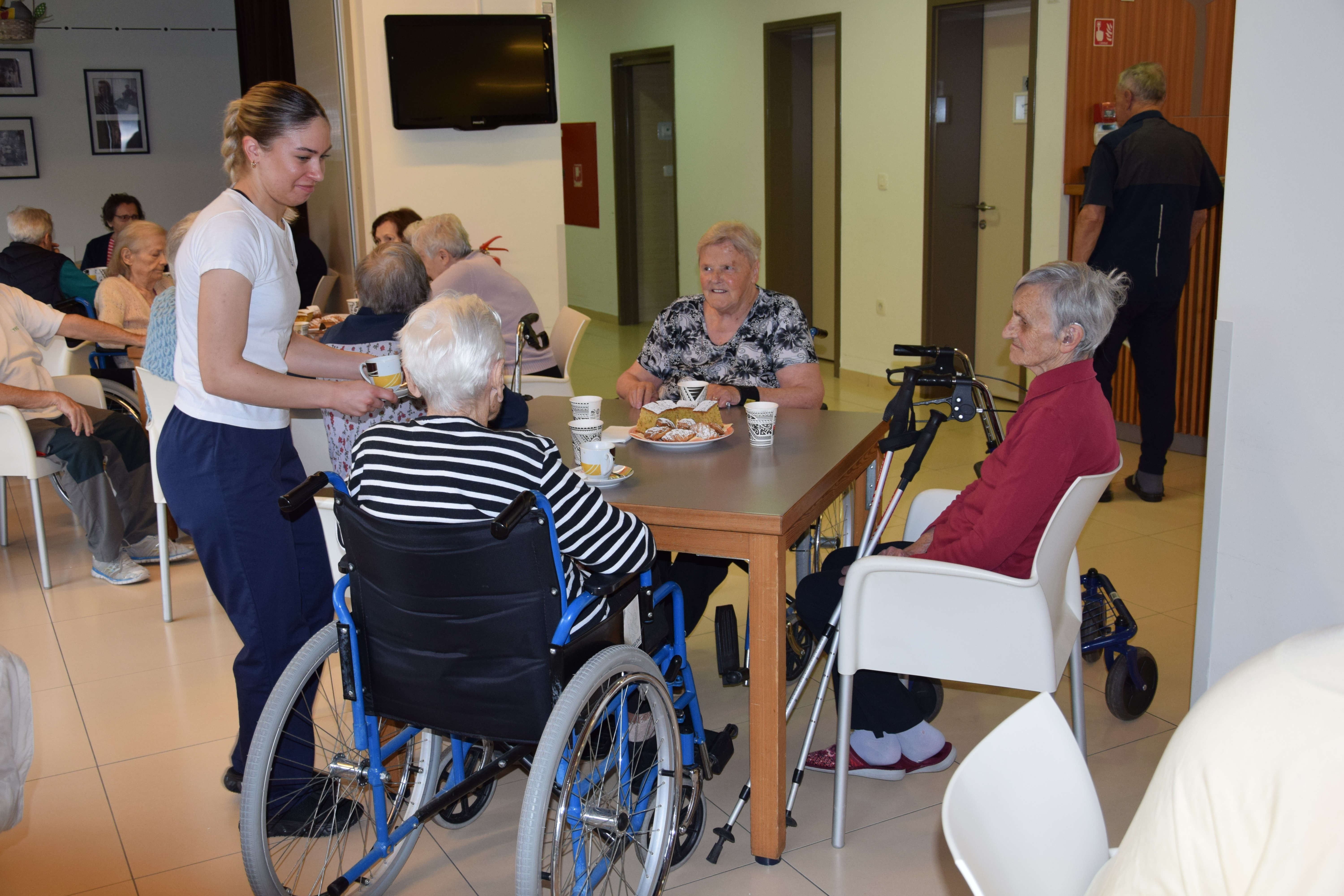 Ta veseli petek v avli