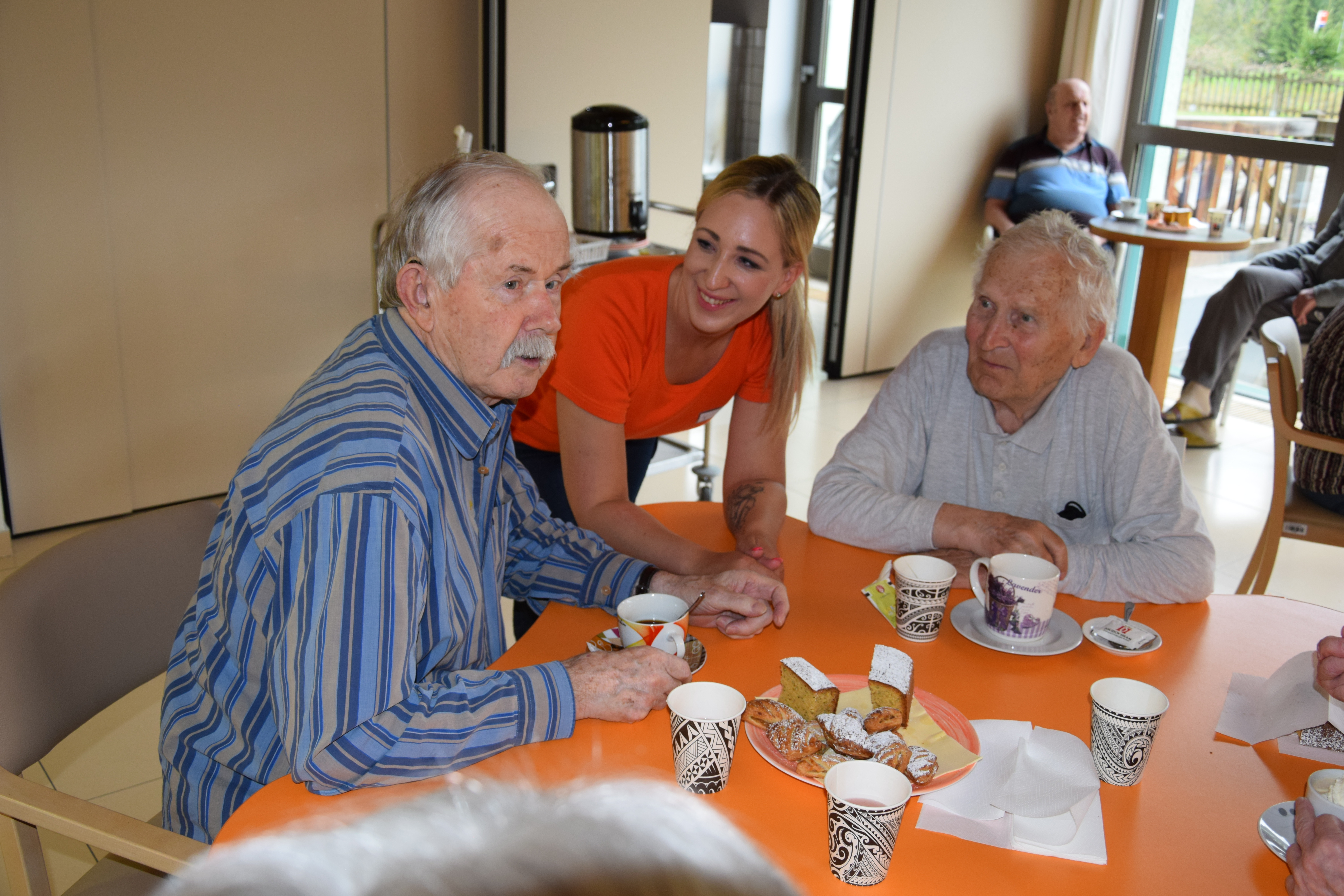 Ta veseli petek v avli