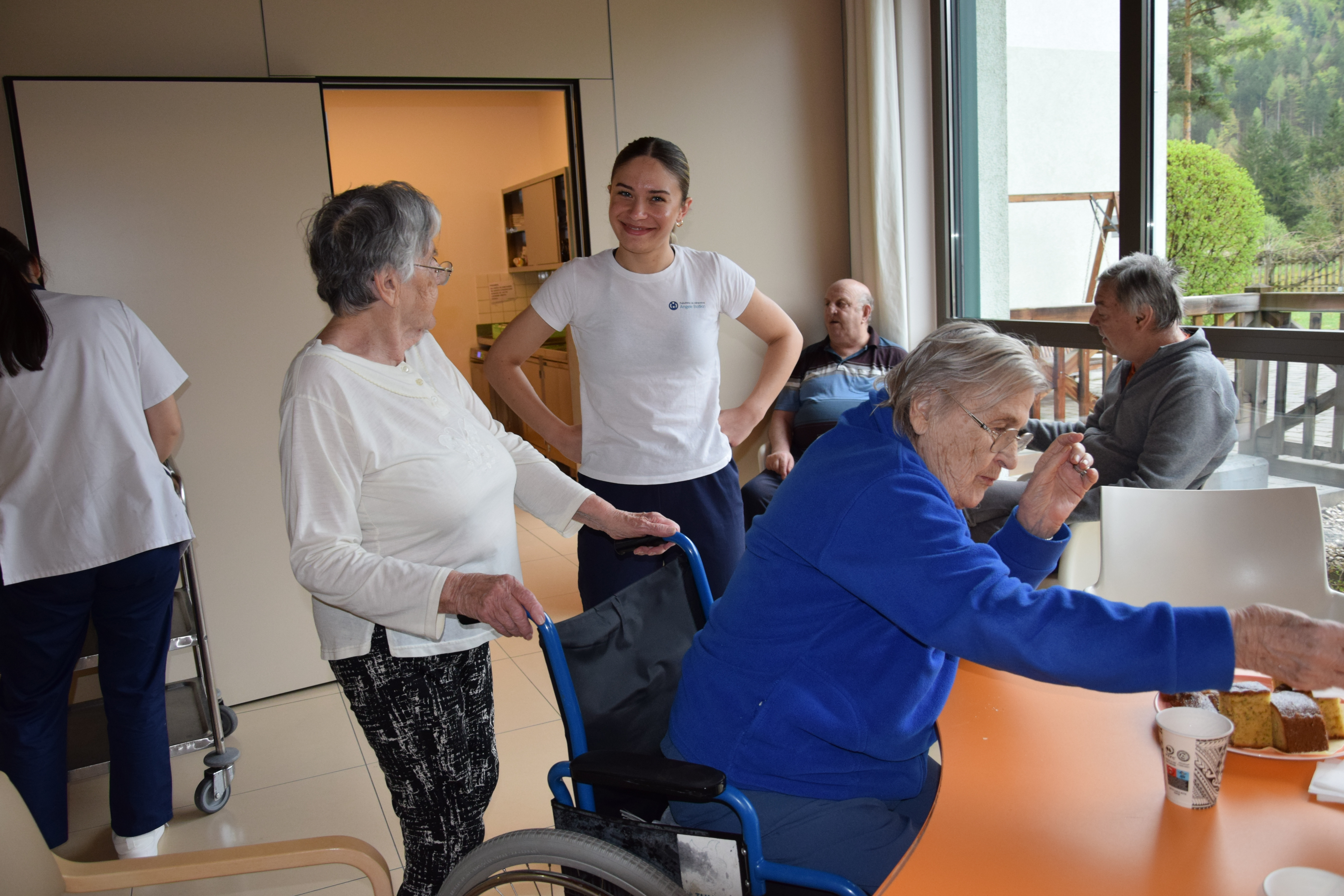 Ta veseli petek v avli