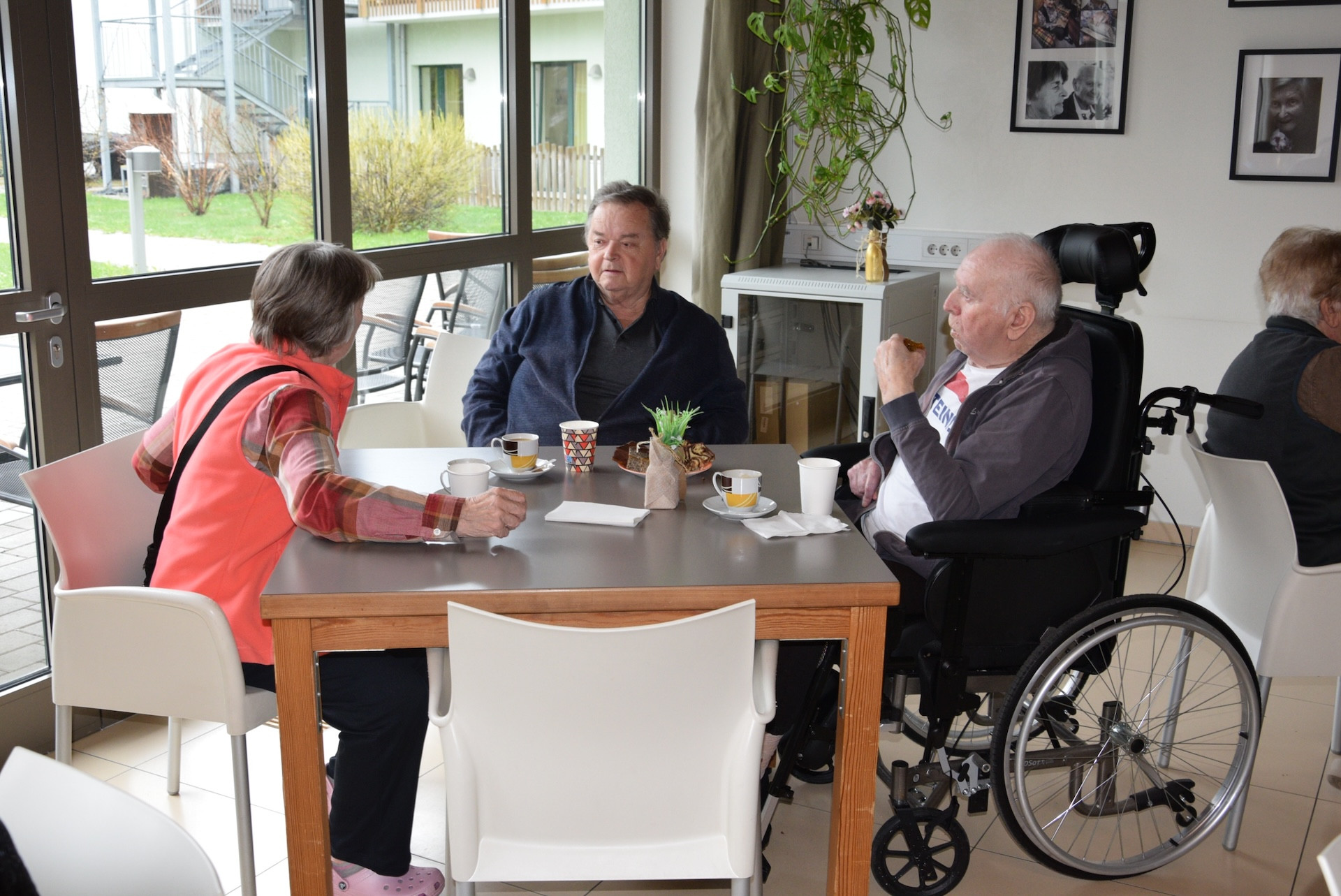 Ta veseli petek v avli