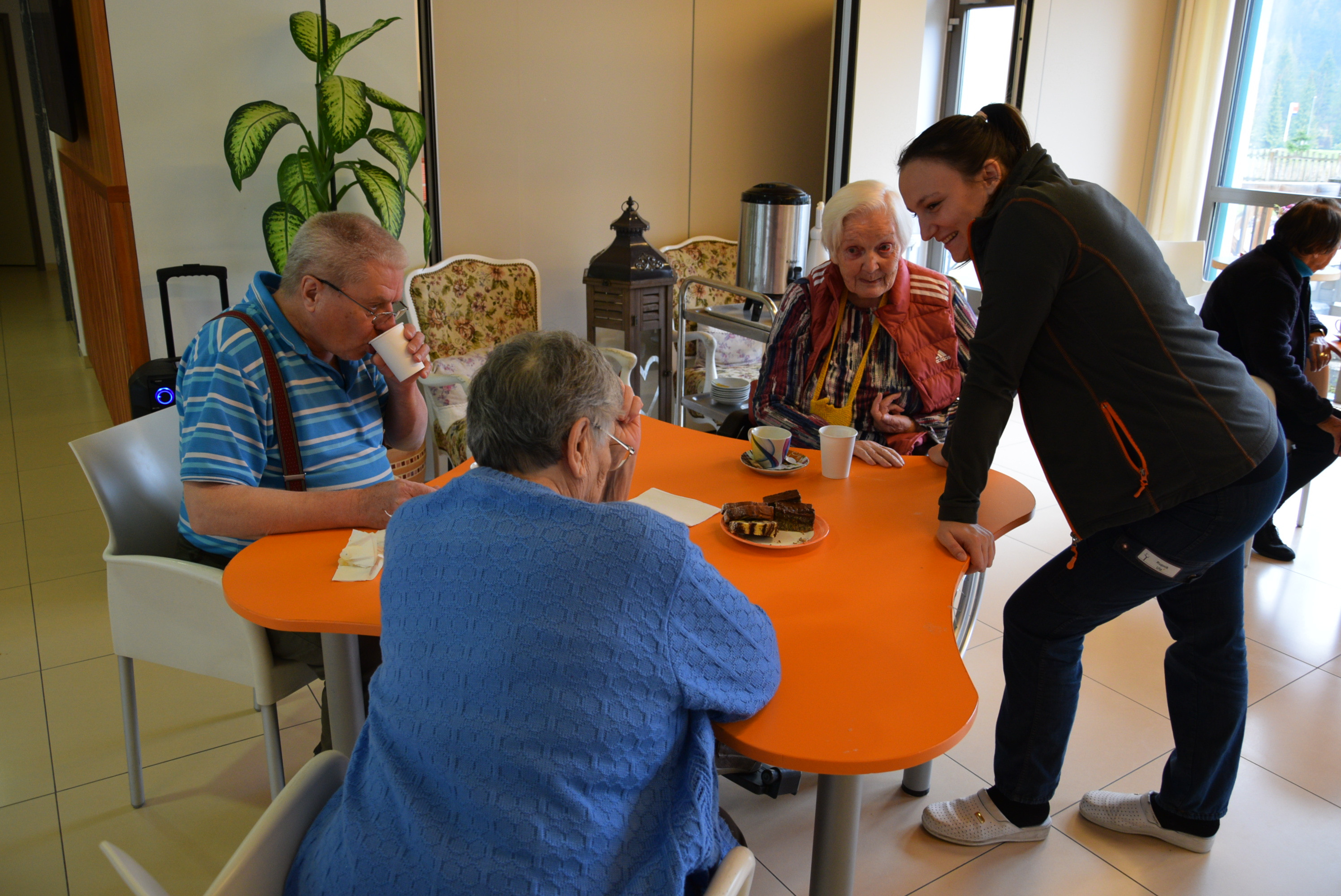 Ta veseli petek v avli