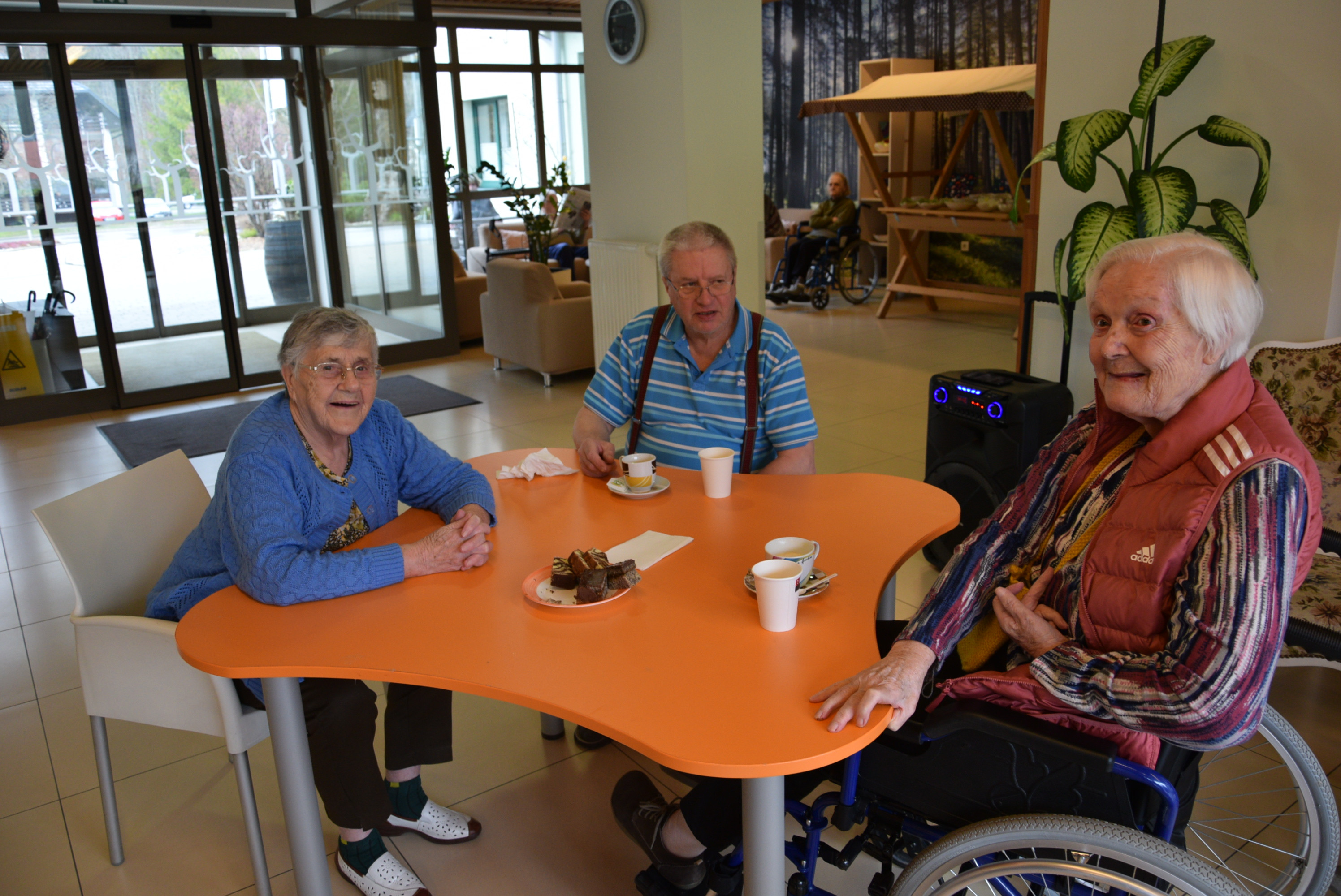 Ta veseli petek v avli