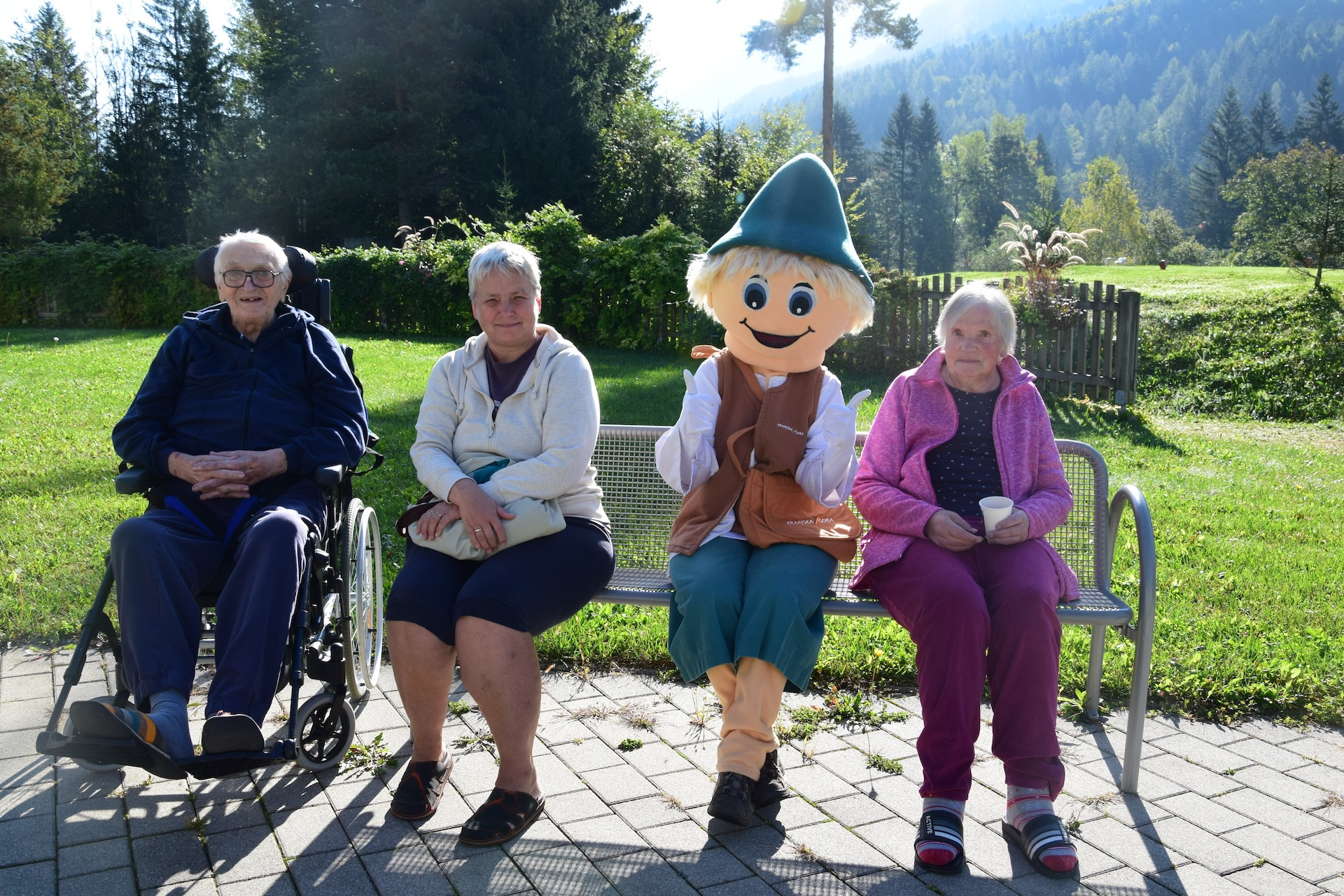 Ta veseli petek v parku doma