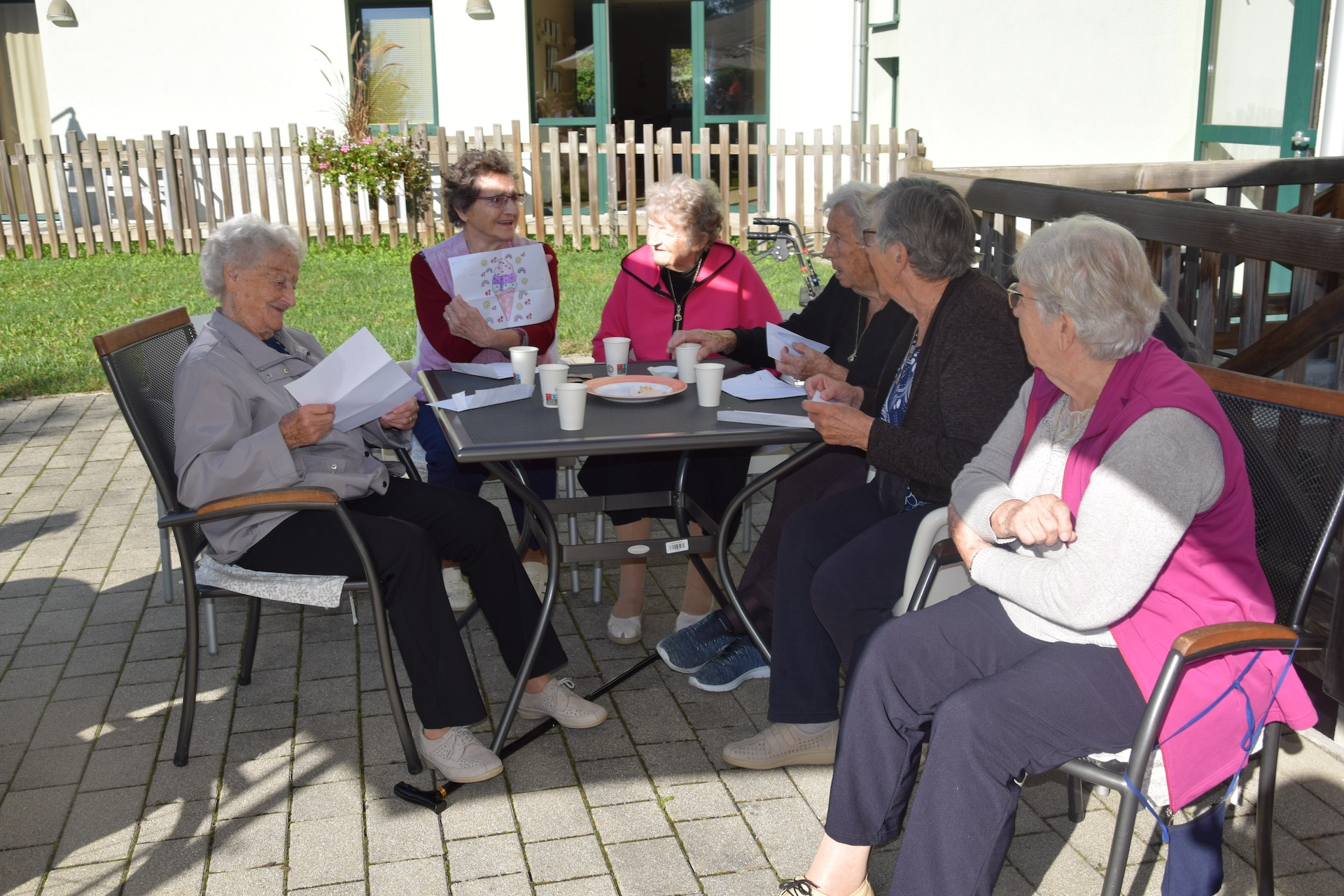 Ta veseli petek v parku doma