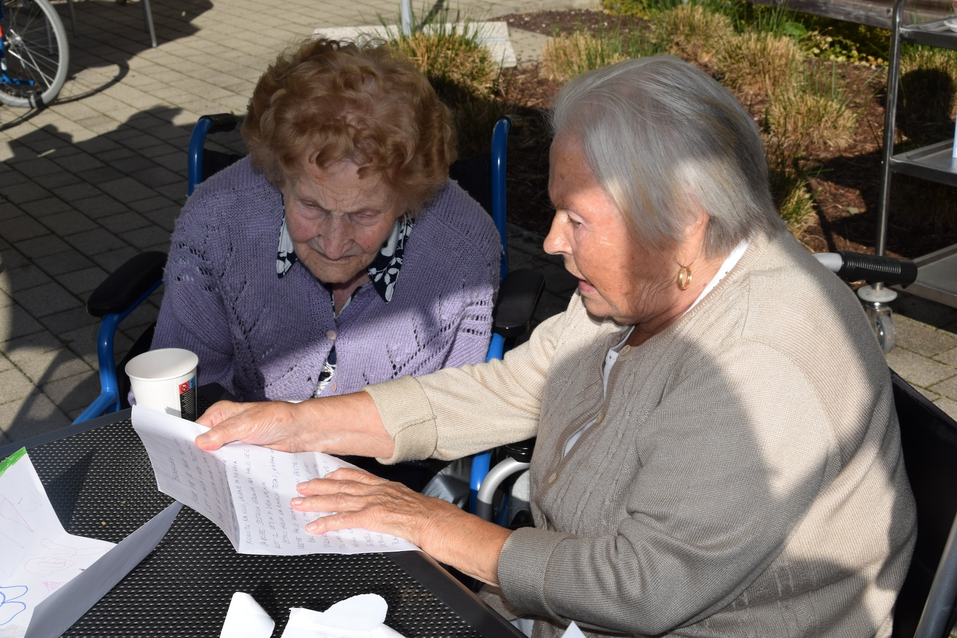 Ta veseli petek v parku doma