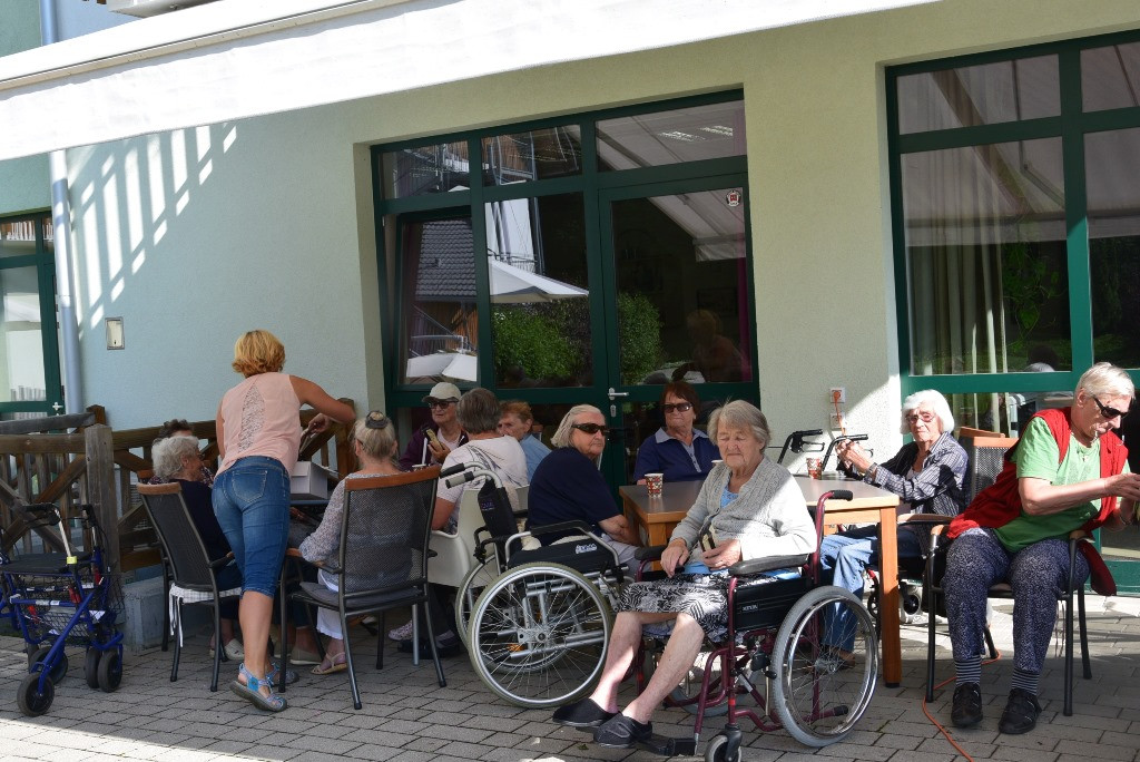 Ta veseli petek v parku doma